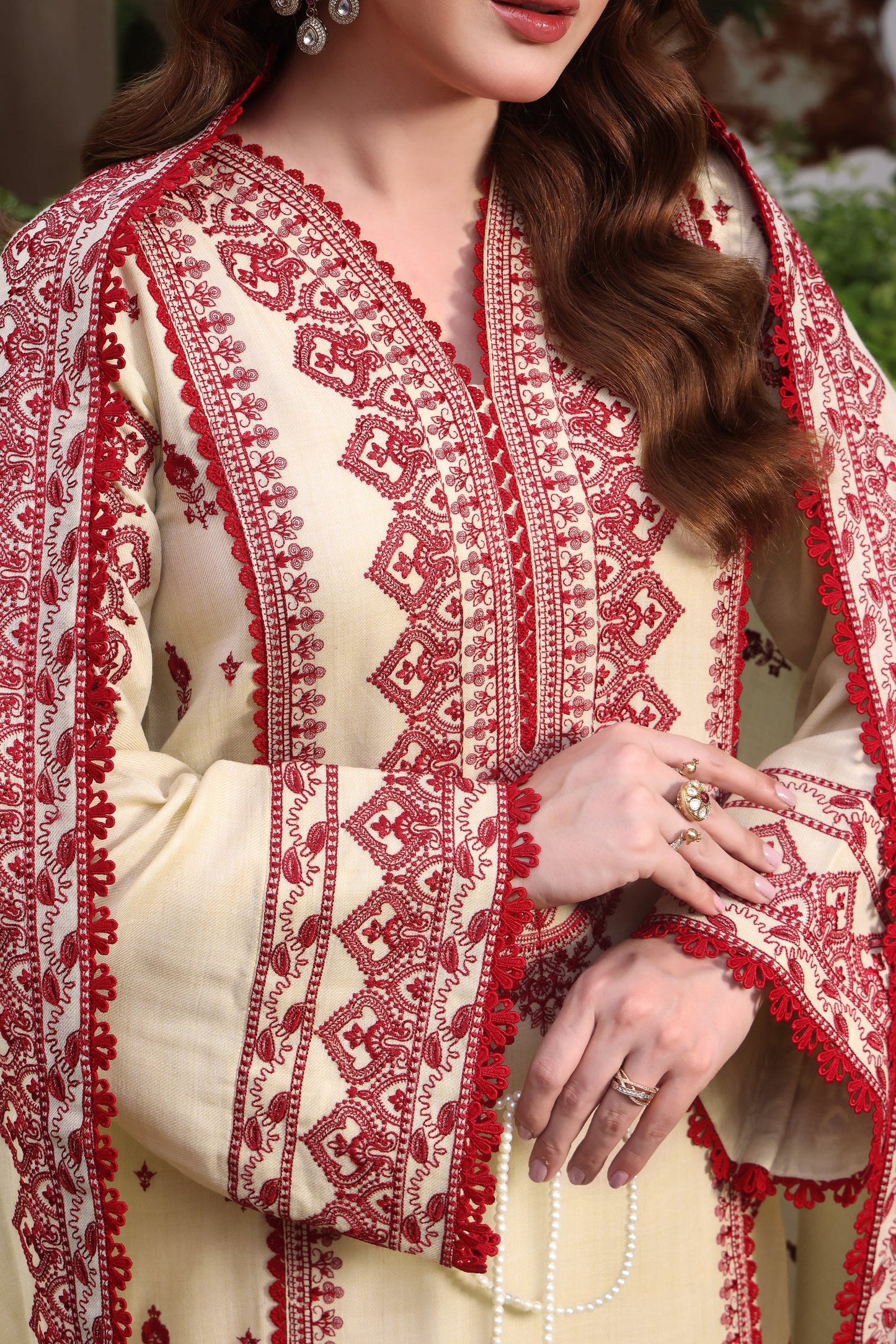 ASIM JOFA-UNSTITCHED 3PC DHANAK HEAVY EMBROIDERED SUIT-PK-5809