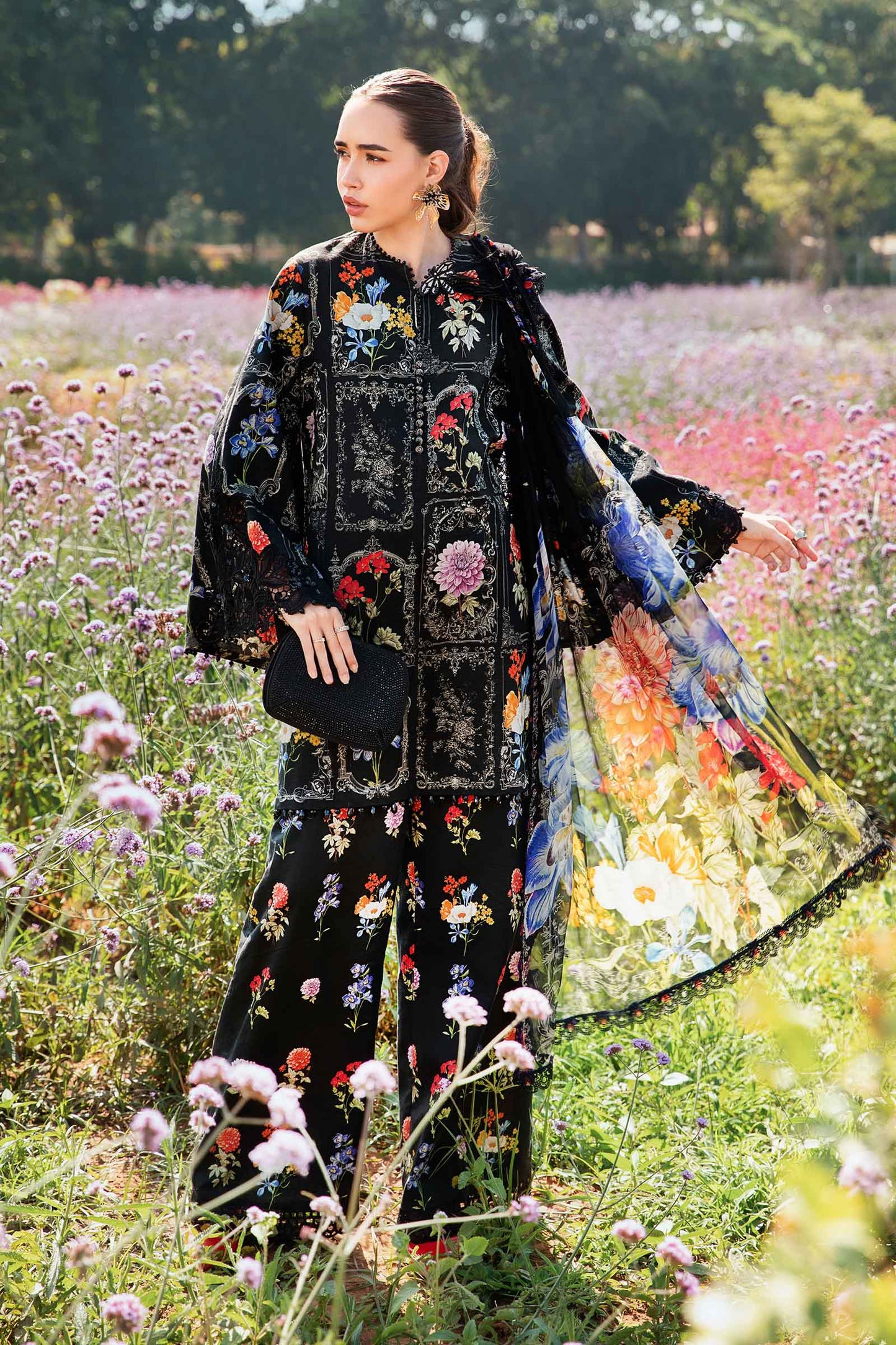 MARIA.B-3PC LAWN PRINTED SHIRT WITH CHIFFON PRINT DUPATTA AND PRINT TROUSER-PK-5652