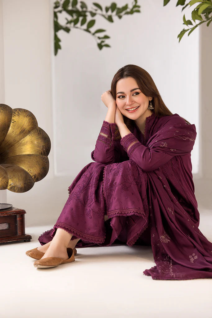 SOBIA NAZIR - 3PC DHANAK EMBROIDERED SHIRT WITH DHANAK EMBROIDERED SHAWL AND TROUSE-PK-5535