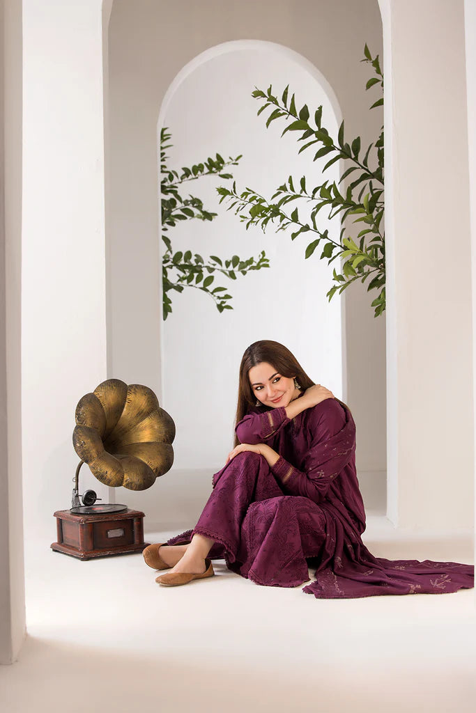 SOBIA NAZIR - 3PC DHANAK EMBROIDERED SHIRT WITH DHANAK EMBROIDERED SHAWL AND TROUSE-PK-5535