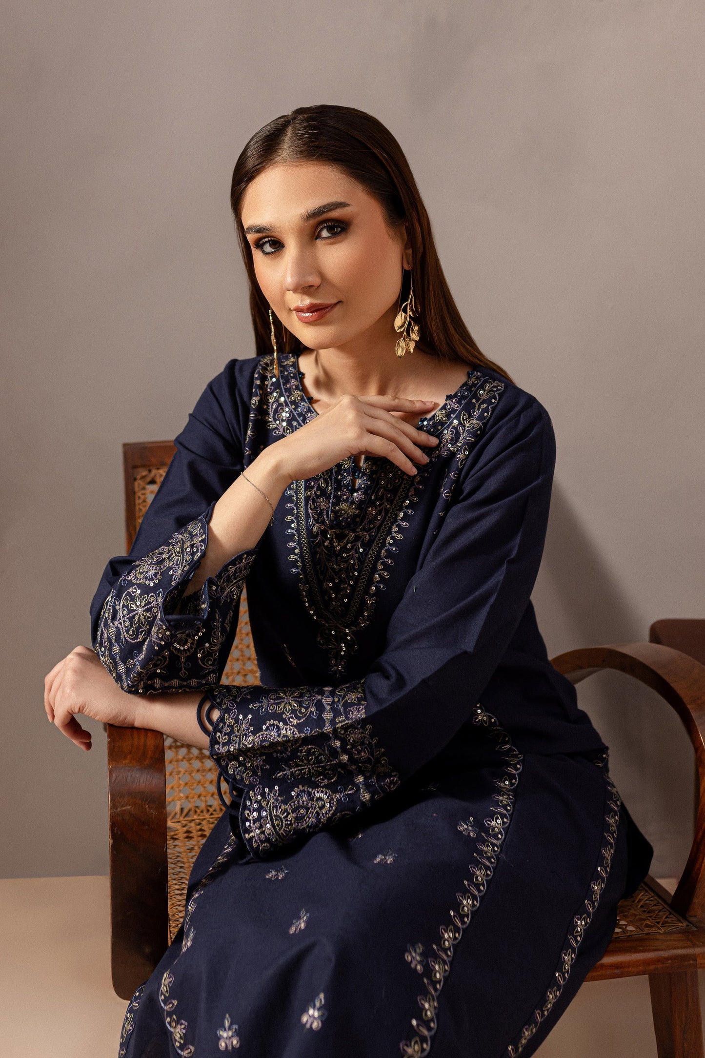 BATIK-2PC SEQUIN LAWN EMBROIDERED SHIRT WITH SEQUIN LAWN EMBROIDERED TROUSER-PK-5606