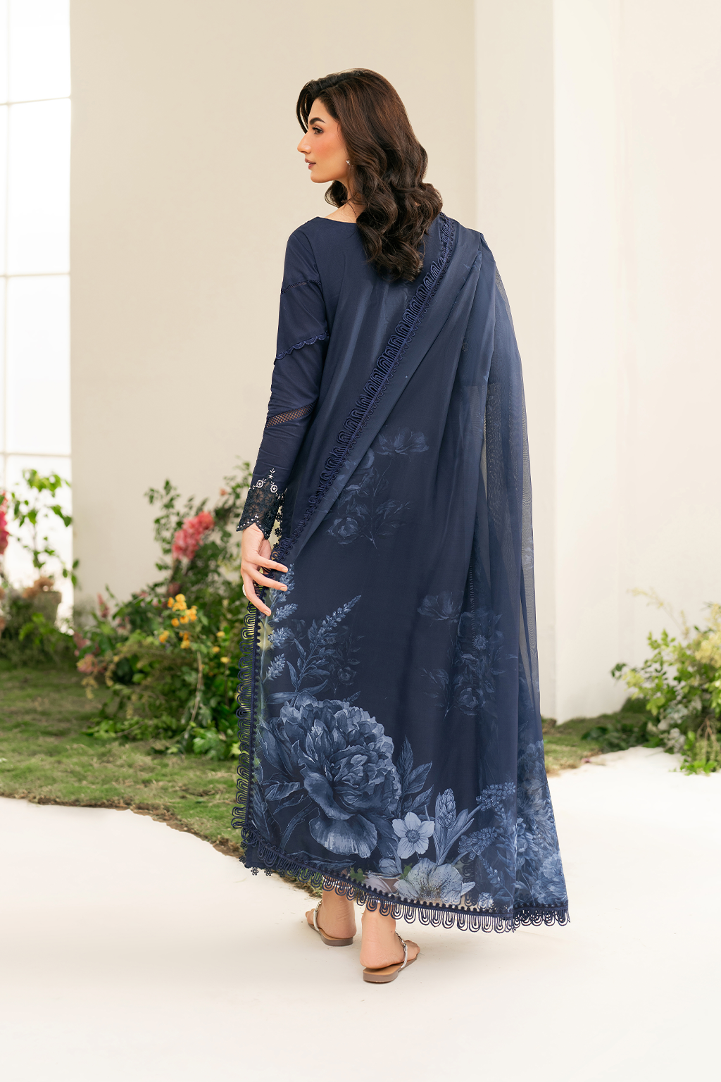 IZNIK-UNSTITCHED 3PC DHANAK CHIKANKARI EMBROIDERED SUIT-PK-5816