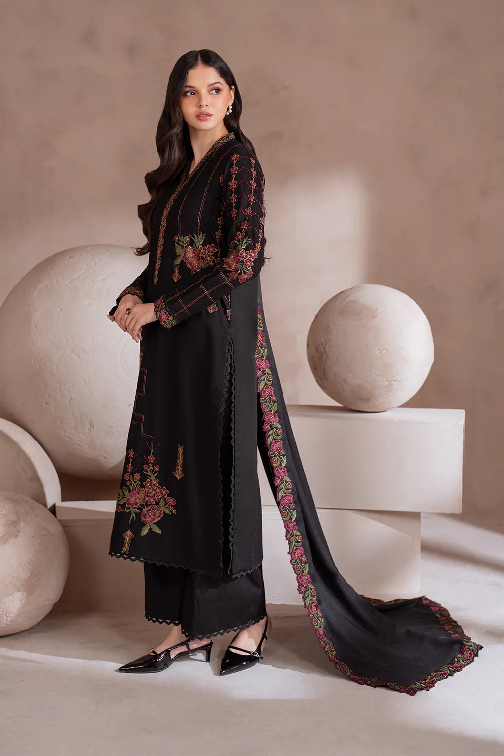 IZNIK-UNSTITCHED 3PC DHANAK EMBROIDERED SUIT-PK-3604