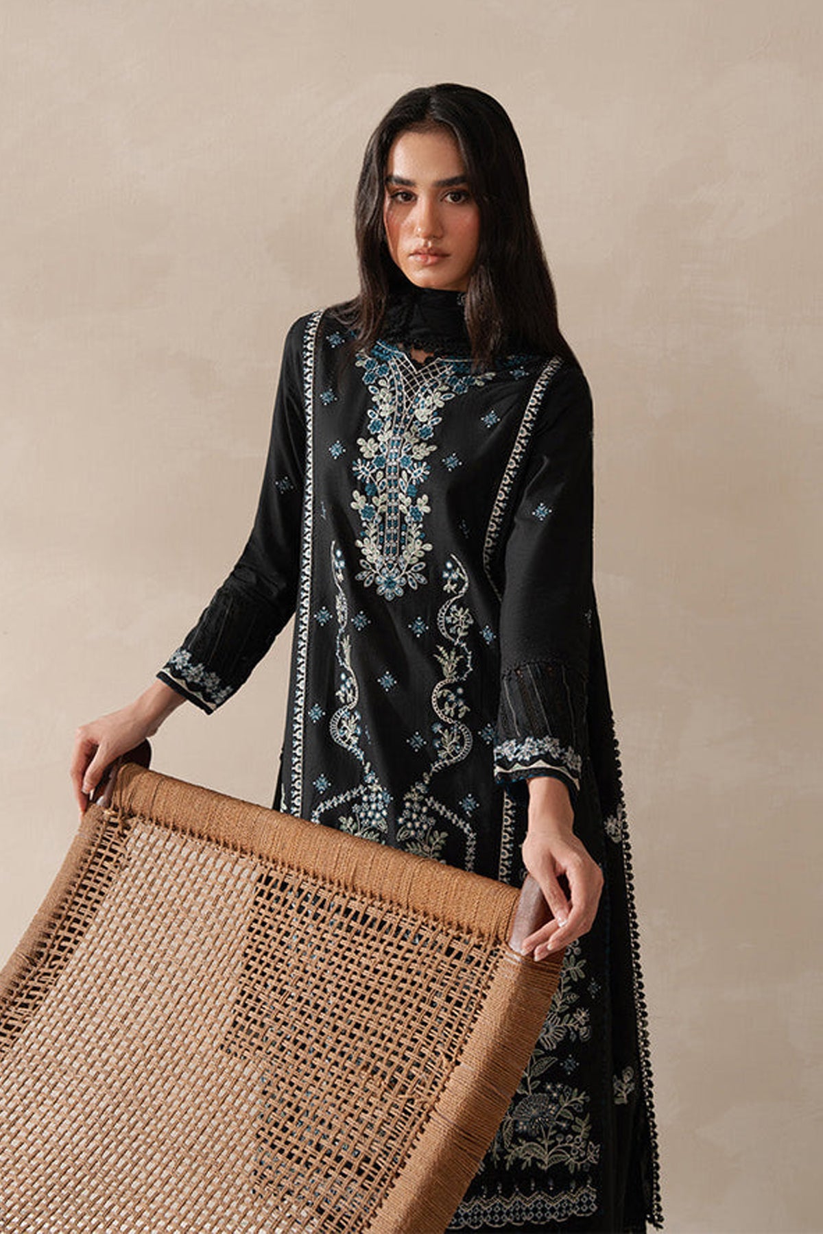 BEECHTREE-UNSTITCHED 3PC KARANDI EMBROIDERED SUIT-PK-5804
