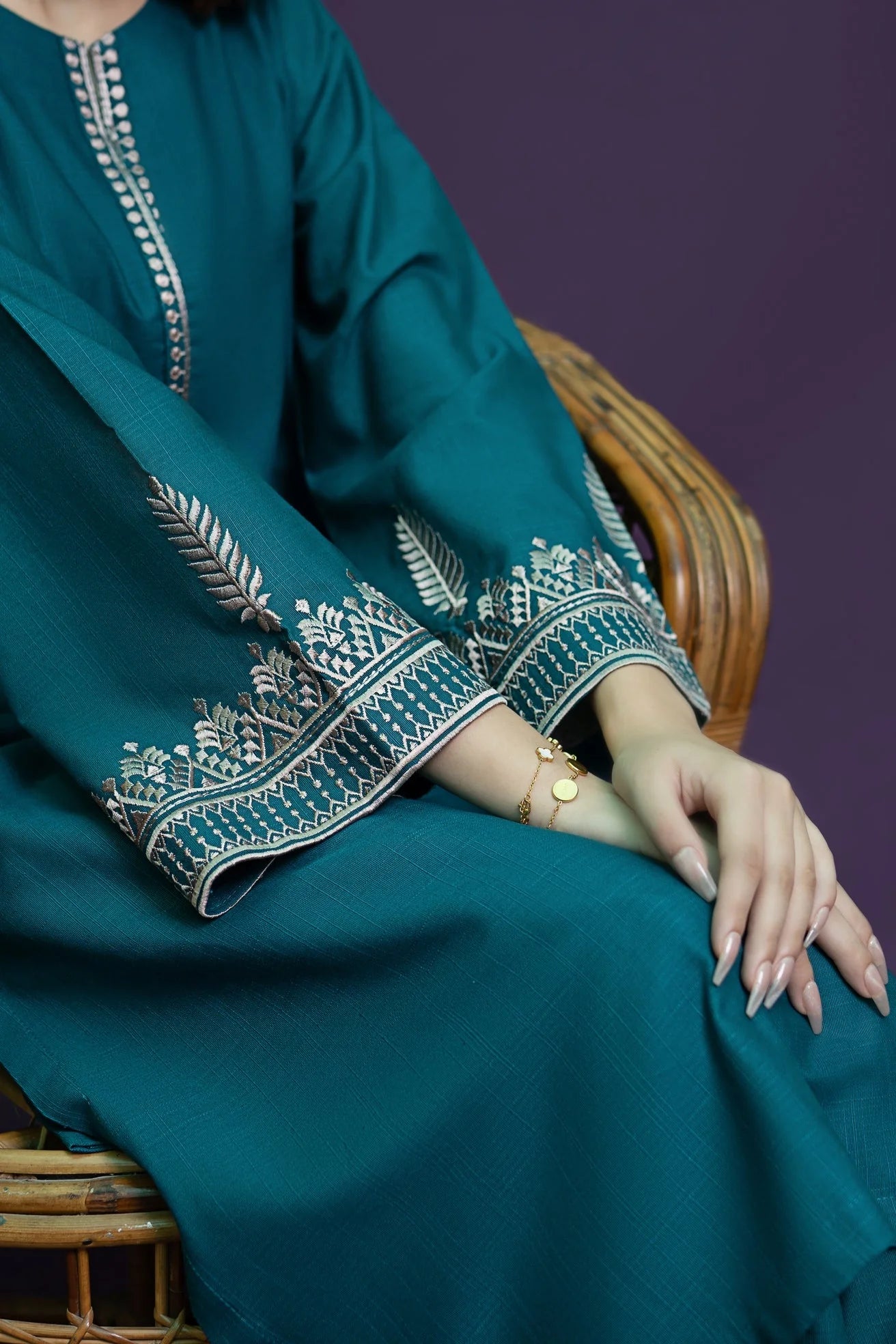 URGE-2PC KHADDAR EMBROIDERED SHIRT WITH KHADDAR EMBROIDERED TROUSER-EP-5415