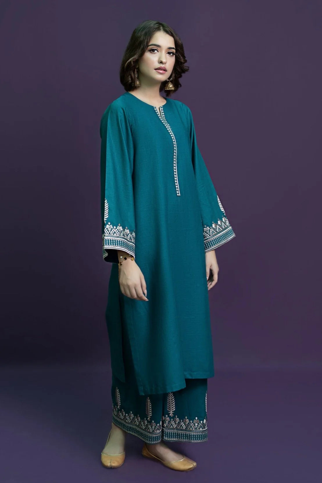 URGE-2PC KHADDAR EMBROIDERED SHIRT WITH KHADDAR EMBROIDERED TROUSER-EP-5415