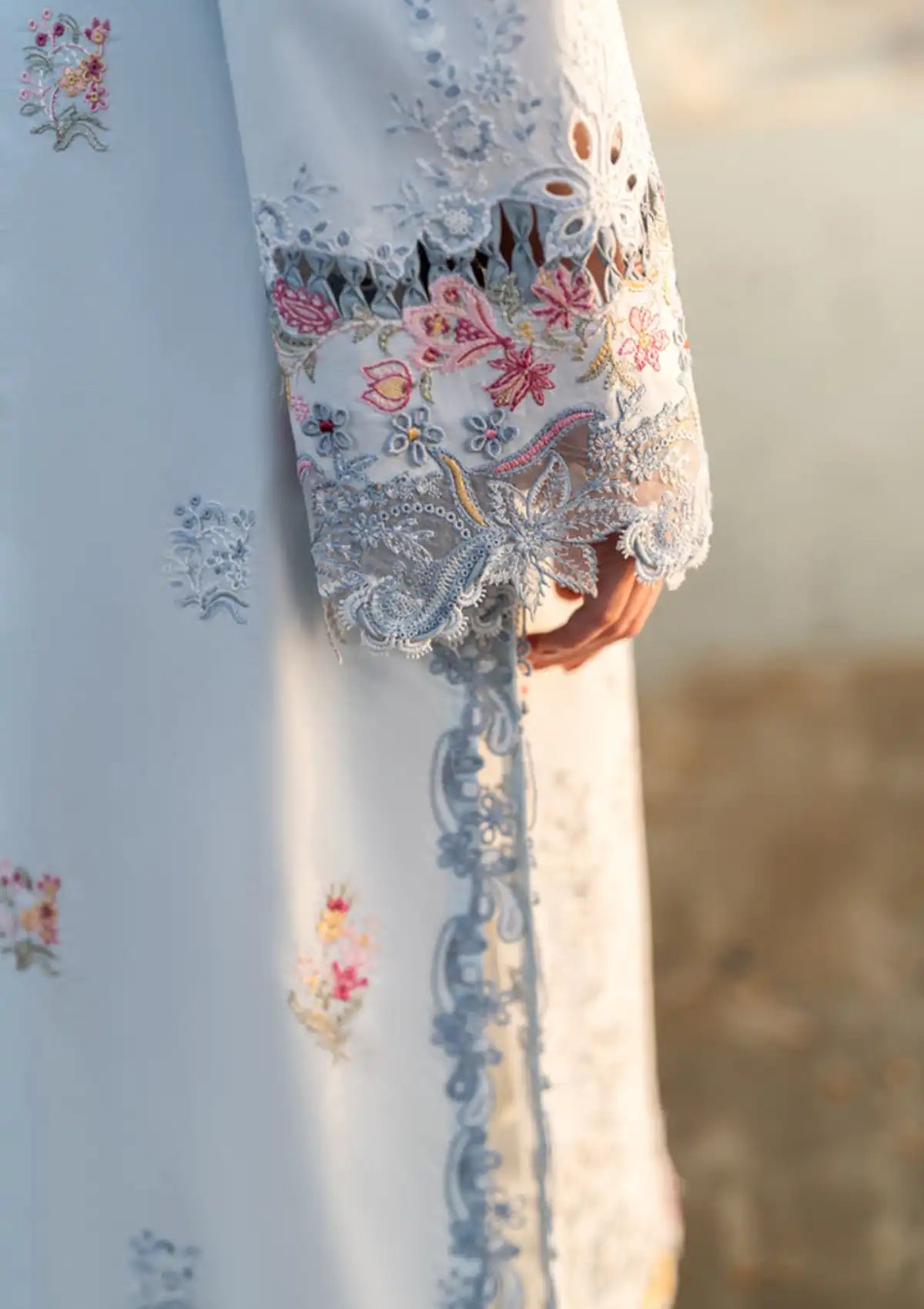 QALAMQAR - UNSTITCHED 3PC LAWN EMBROIDERED SUIT-PK-5733