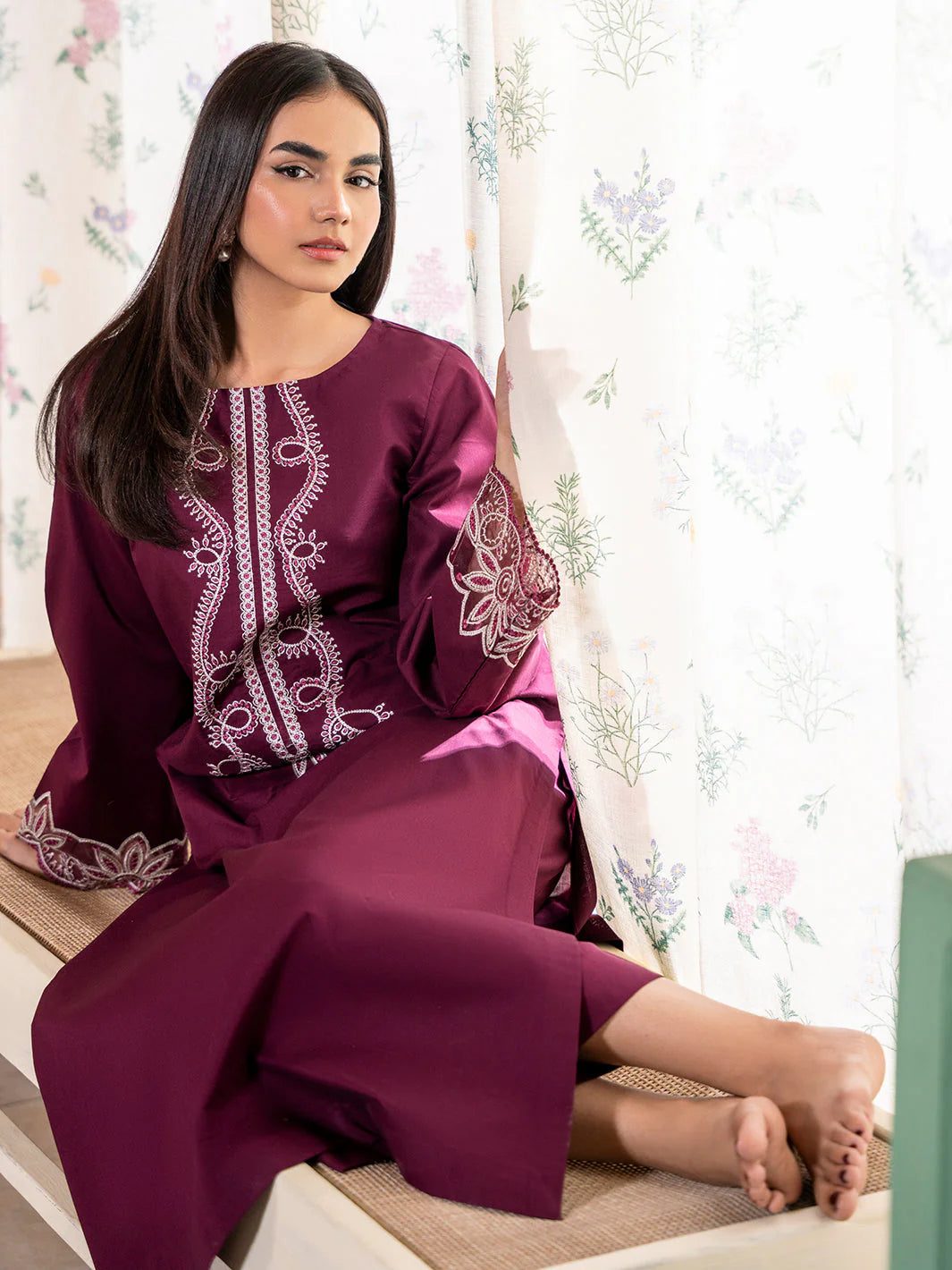 IZEL-2PC UNSTITCHED DHANAK EMBROIDERED SUIT-PK-5763
