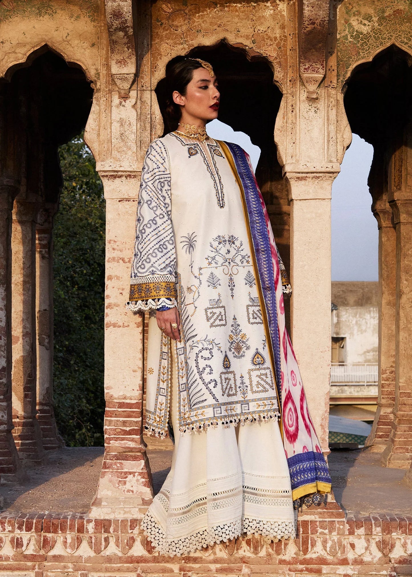 HUSSAIN REHAR- UNSTITCHED 3PC KHADDAR HEAVY EMBROIDERED SUIT-PK-5769
