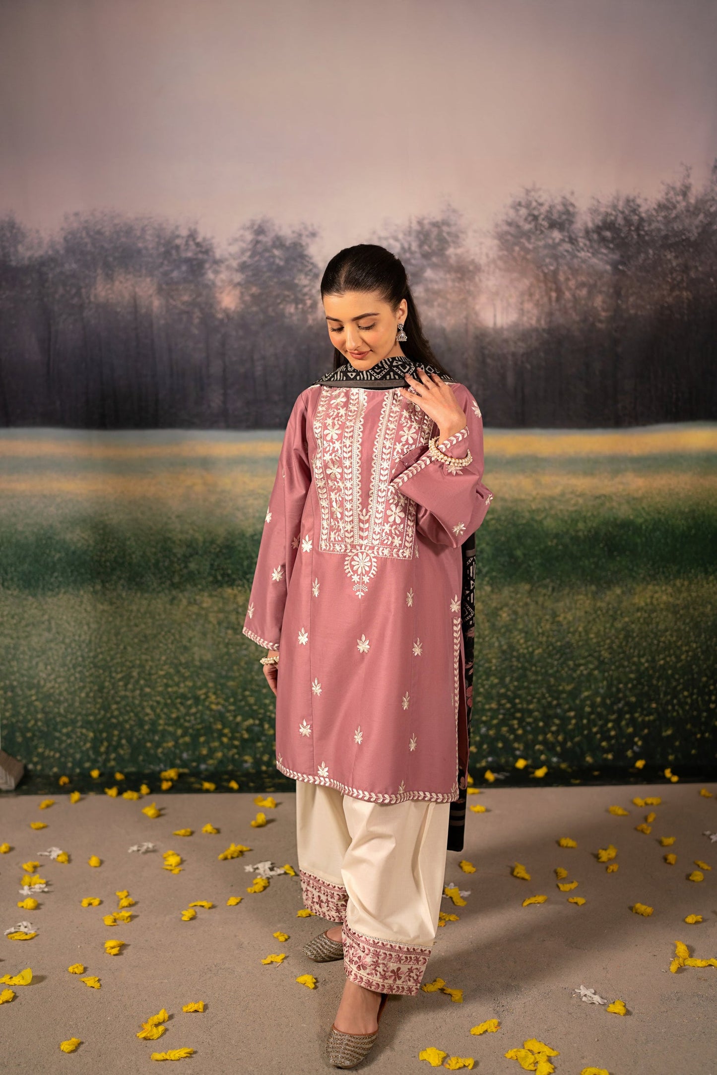 URGE-UNSTITCEHD 3PC DHANAK EMBROIDERED SUIT-PK-5772