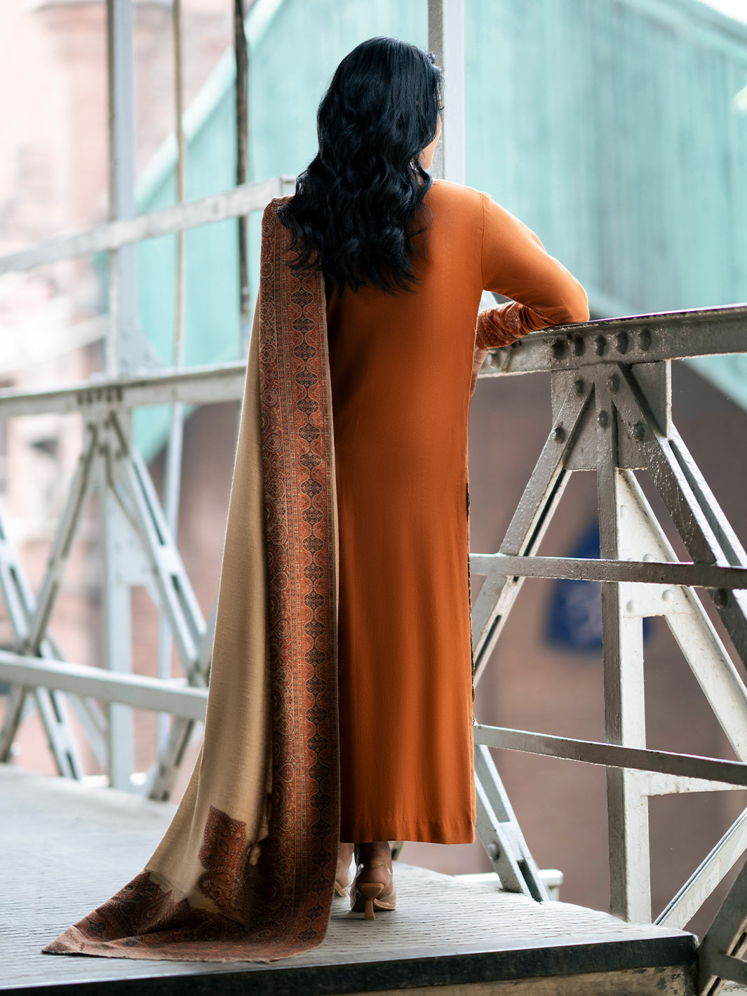 IZEL-UNSTITCHED 3PC DHANAK EMBROIDERED SUIT-PK-5812