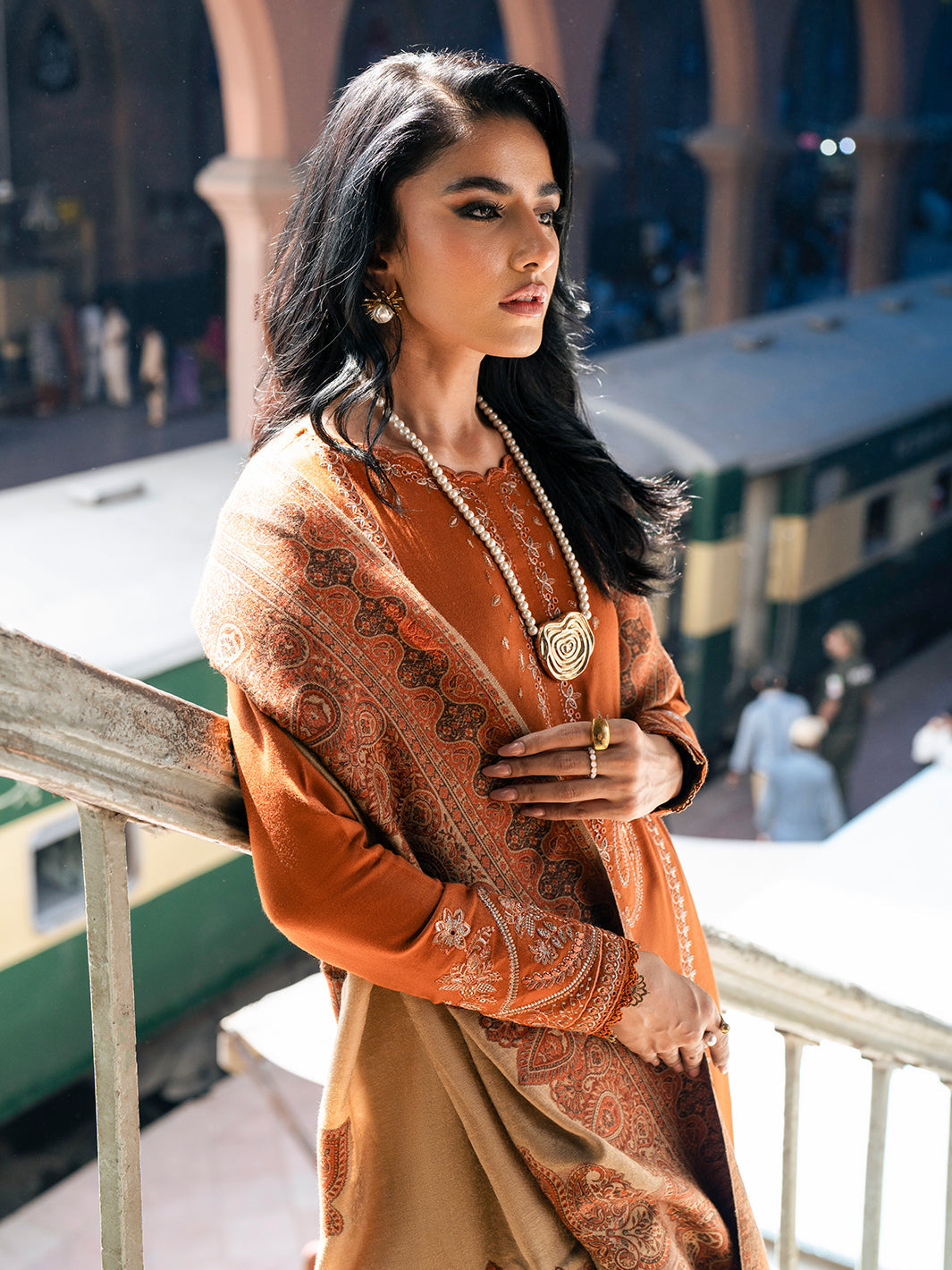 IZEL-UNSTITCHED 3PC DHANAK EMBROIDERED SUIT-PK-5812