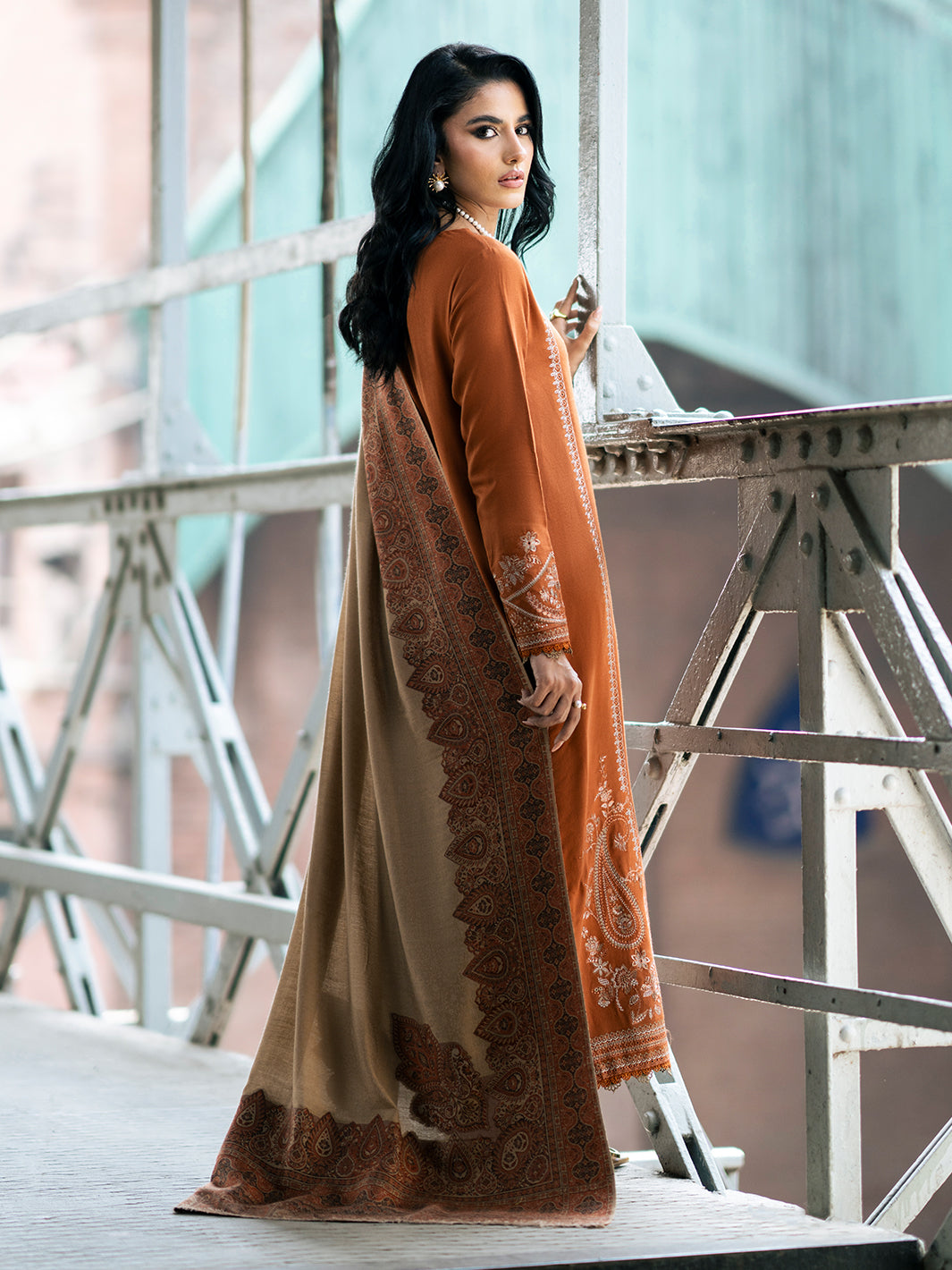 IZEL-UNSTITCHED 3PC DHANAK EMBROIDERED SUIT-PK-5812