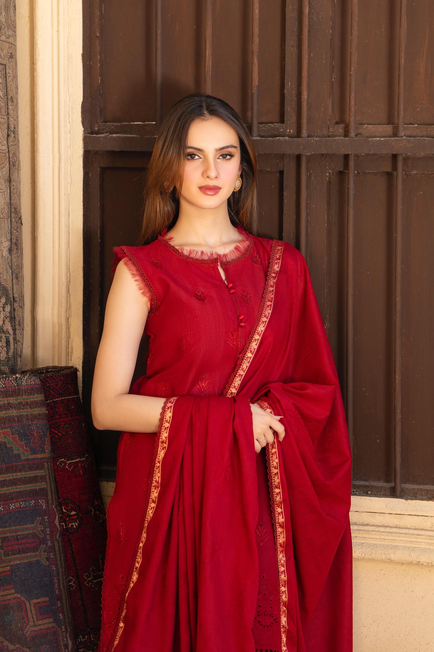 MIRAKHI-3PC LAWN CHIKENKARI EMBROIDERED SHIRT WITH LAWN JAQUARD PRINT DUPATTA -PK-5599
