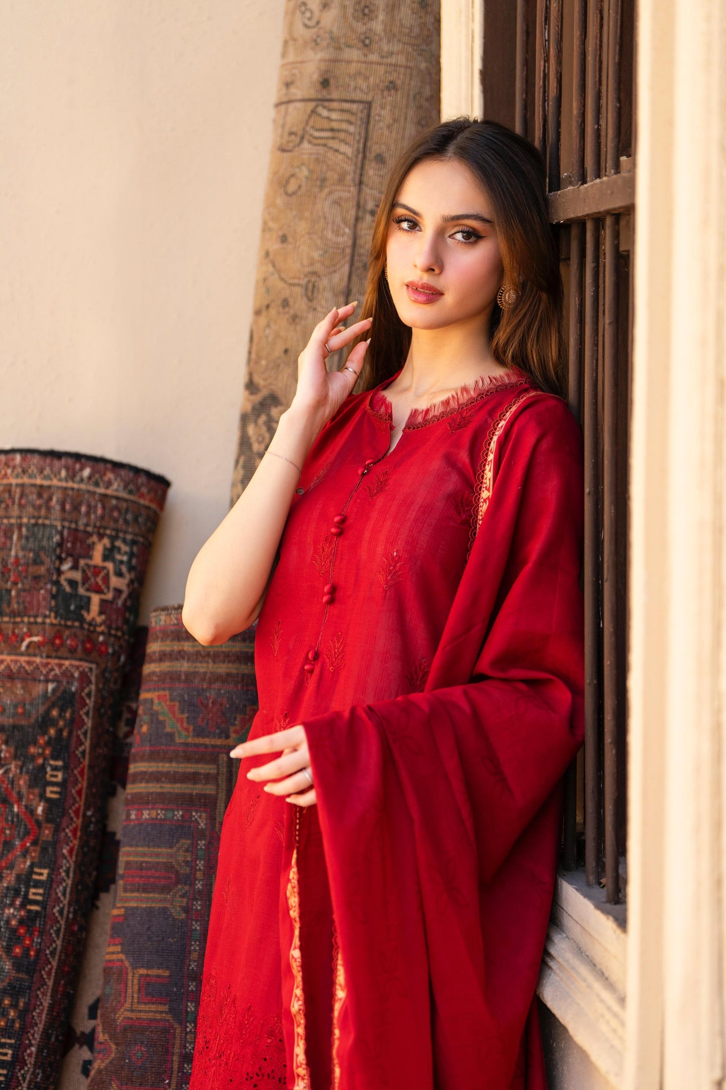 MIRAKHI-3PC LAWN CHIKENKARI EMBROIDERED SHIRT WITH LAWN JAQUARD PRINT DUPATTA -PK-5599