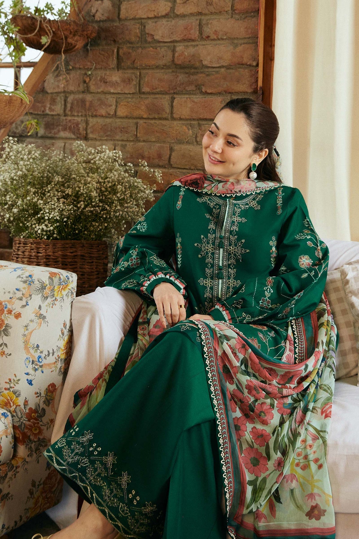 ZARASHAHJAHAN- 3PC LAWN EMBROIDERED SHIRT WITH DIGITAL PRINTED DUPATTA EMB TROUSER-PK-3212