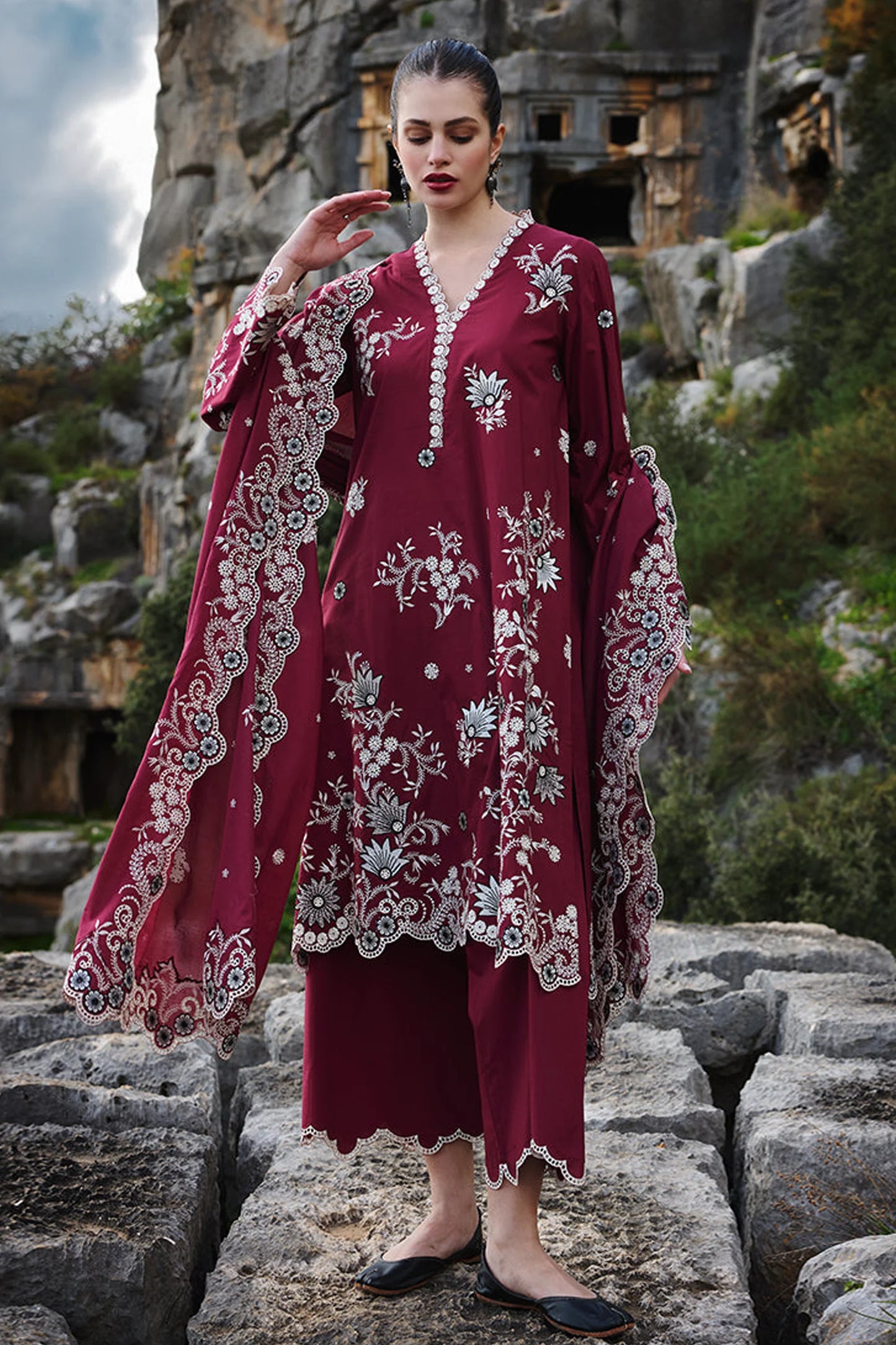 IMAGE-3PC LAWN EMBROIDERED SHIRT WITH MONARK EMBROIDERED DUPATTA AND TROUSER-PK-5625