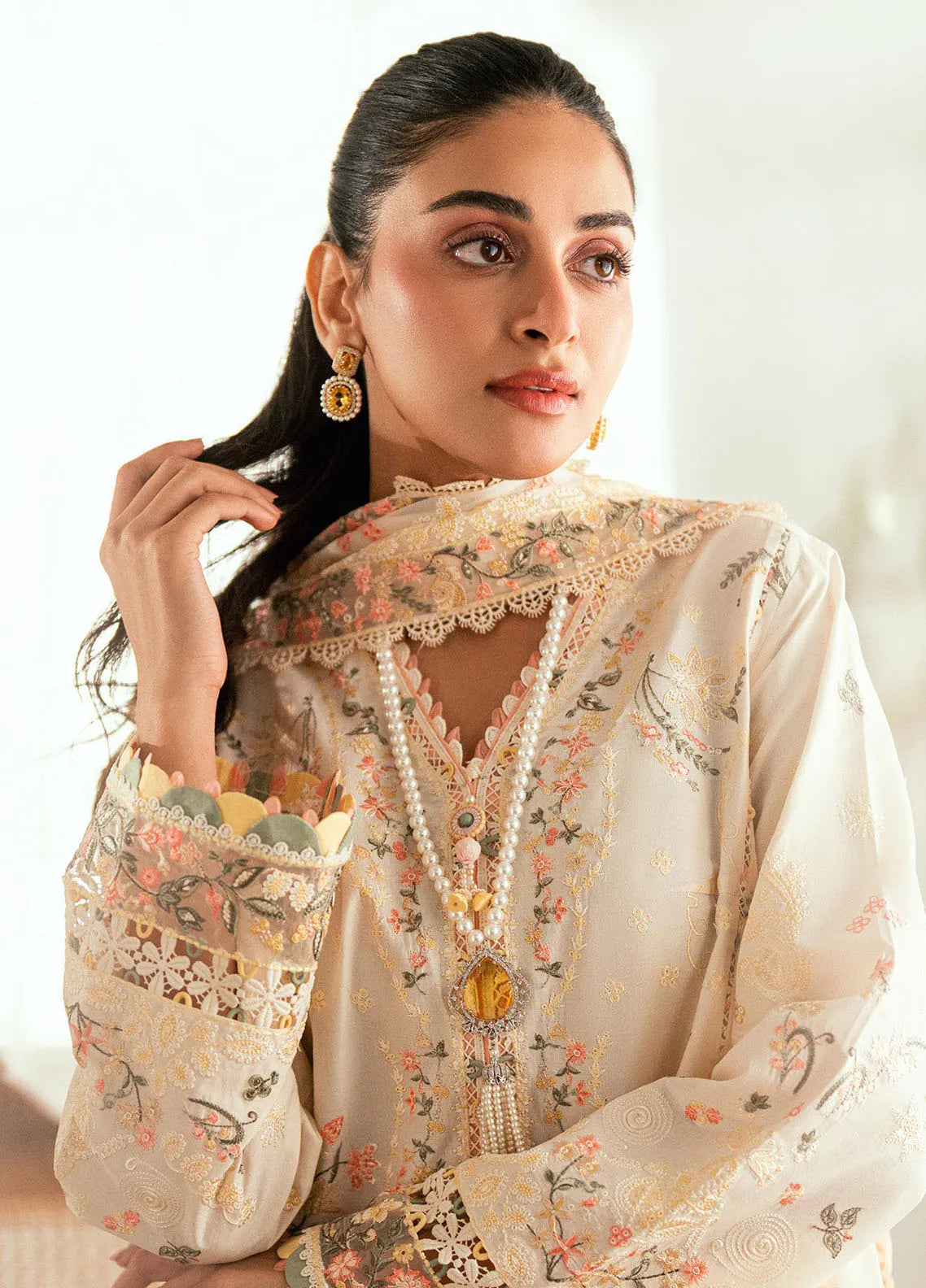 QALAMQAR - UNSTITCHED 3PC LAWN EMBROIDERED SUIT-PK-5731