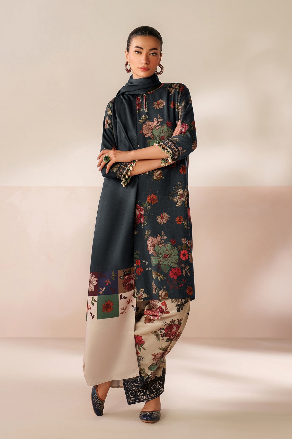 BAROQUE-UNSTITCHED 3PC DIGITAL PRINTED VISCOSE SUIT-PK-5852