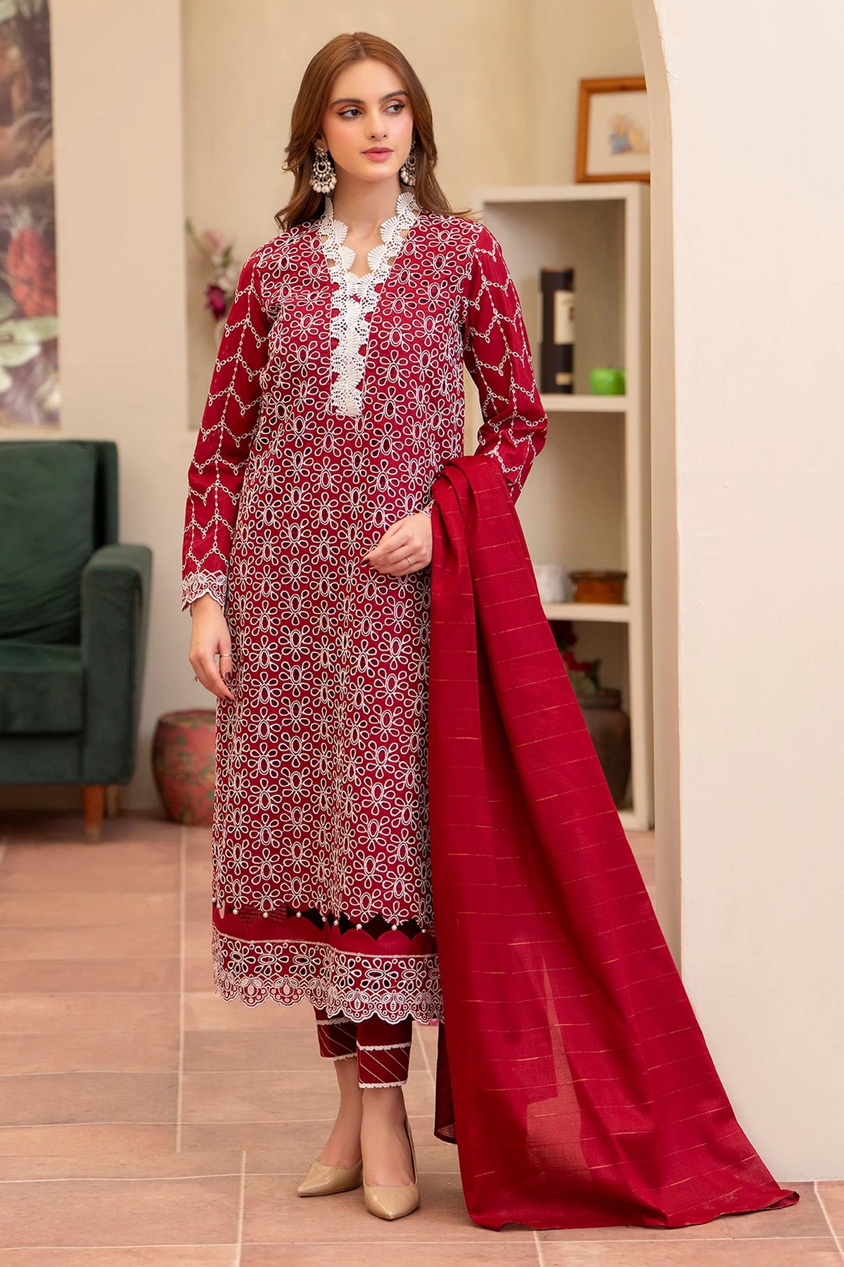 MIRAKHI-3PC LAWN CHIKENKARI EMBROIDERED SHIRT WITH LAWN TUBE SLUB DUPATTA-PK-5670