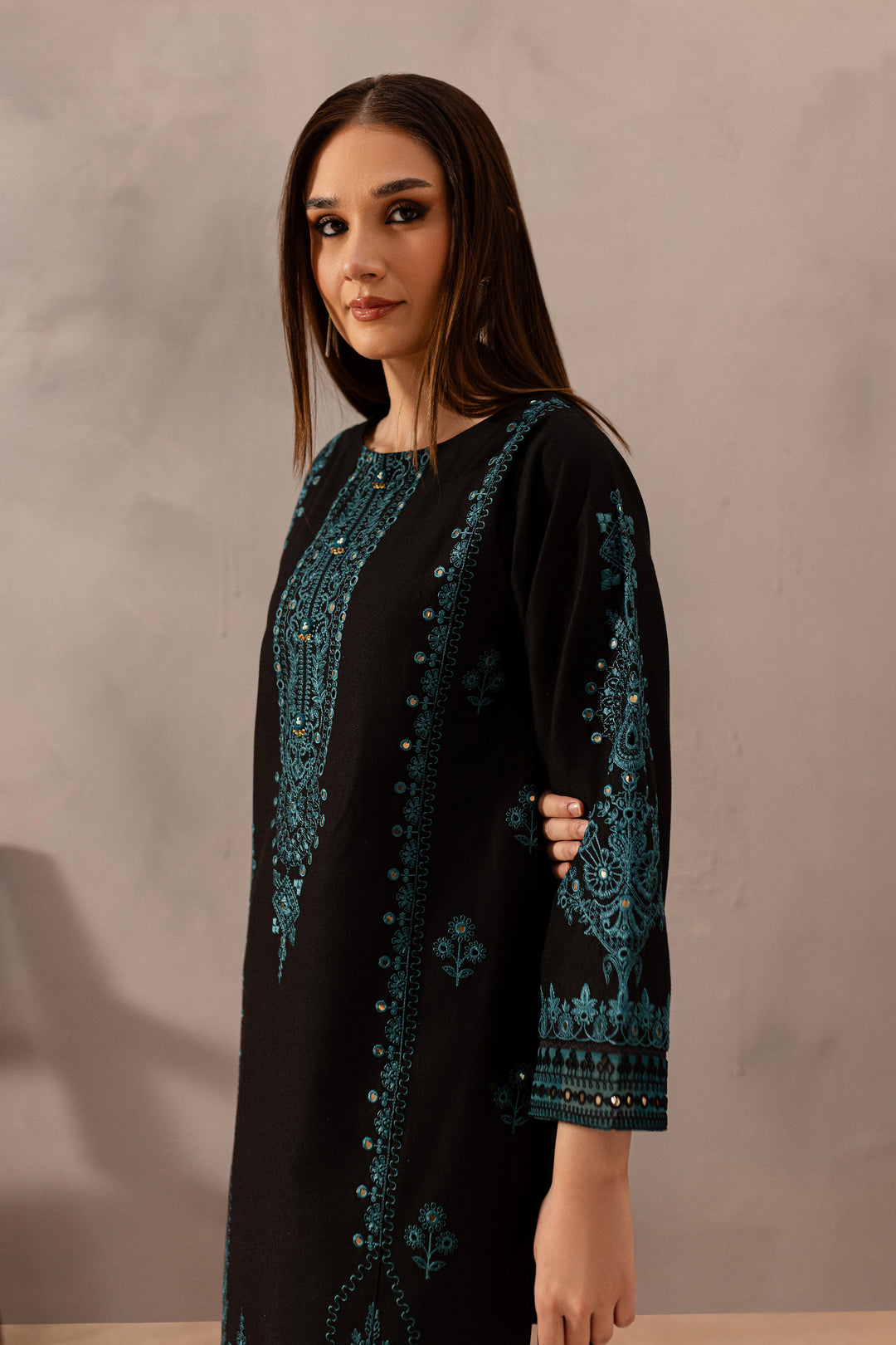 BATIK-2PC SEQUIN LAWN EMBROIDERED SHIRT WITH SEQUIN LAWN EMBROIDERED TROUSER-PK-5585