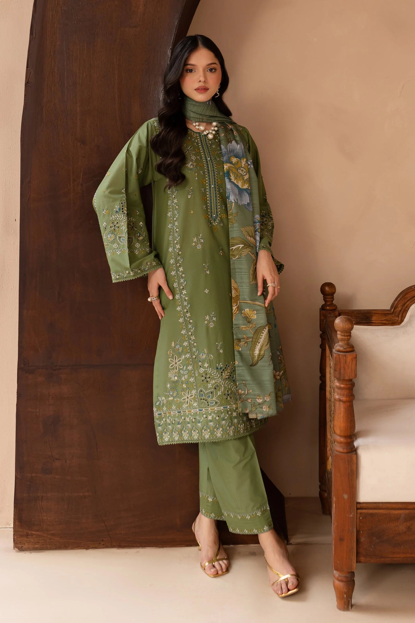 BATIK-3PC LAWN EMBROIDERED SHIRT WITH MONARK PRINT DUPATTA AND EMB TROUSER-PK-5630