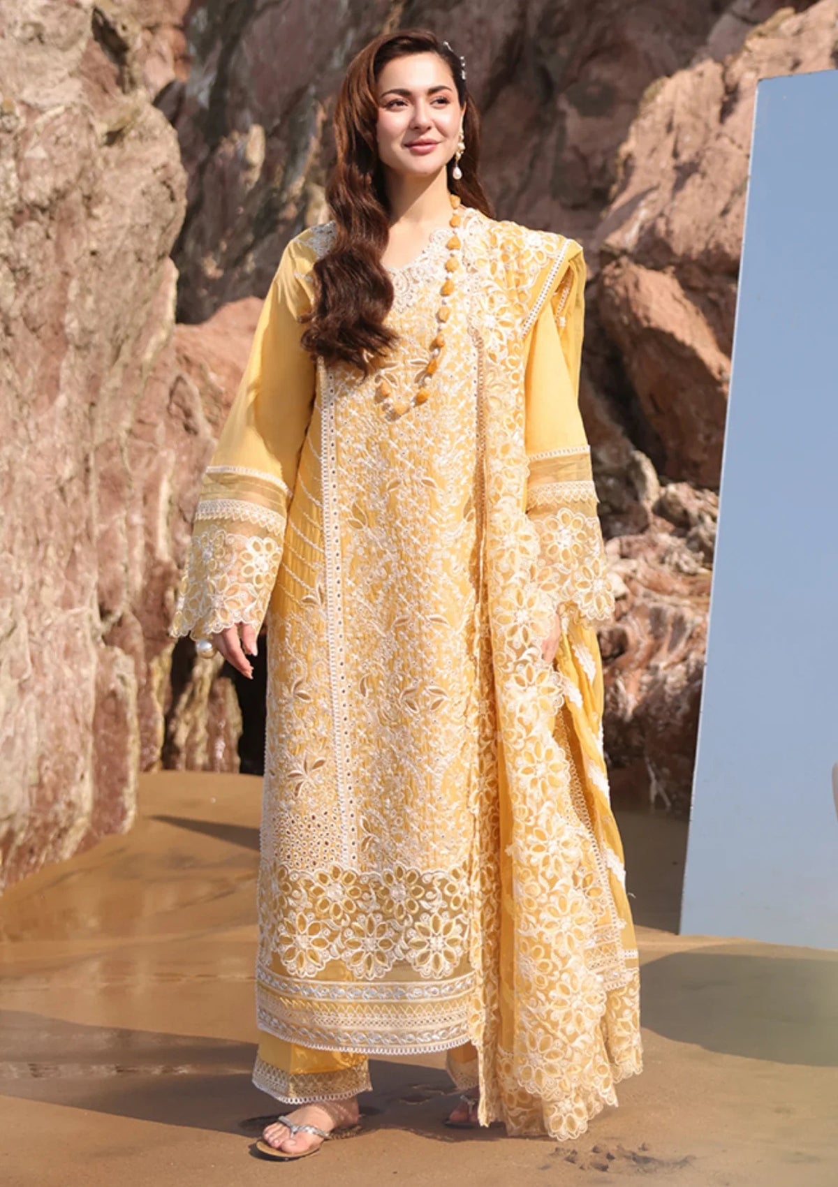 IMROZIA-UNSTITCHED 3PC LAWN SEQUIN CHIKANKARI EMBROIDERED SUIT-PK-4707