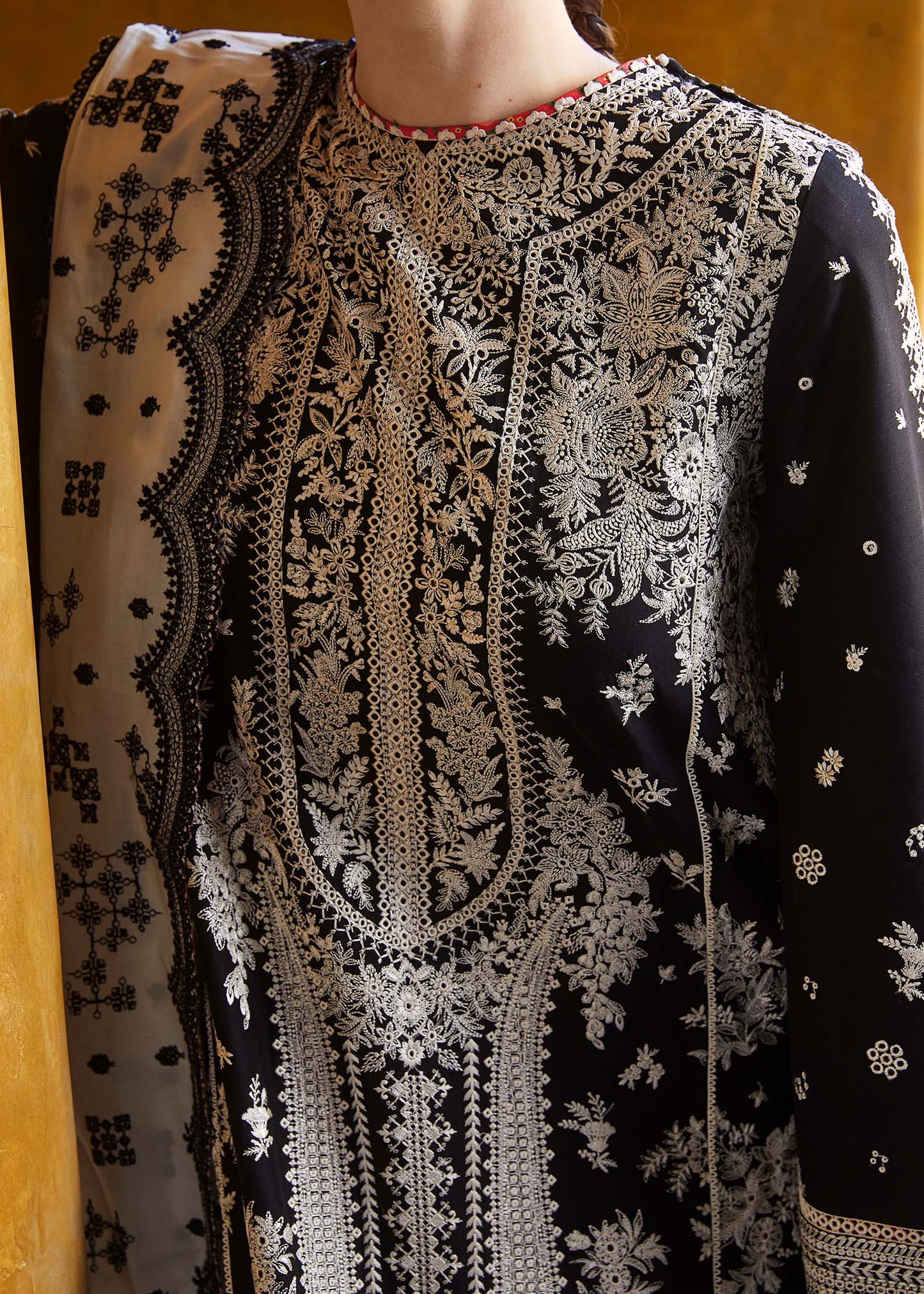 HUSSAIN REHAR-UNSTITCHED 3PC DHANAK EMBROIDERED SUIT-PK-5765
