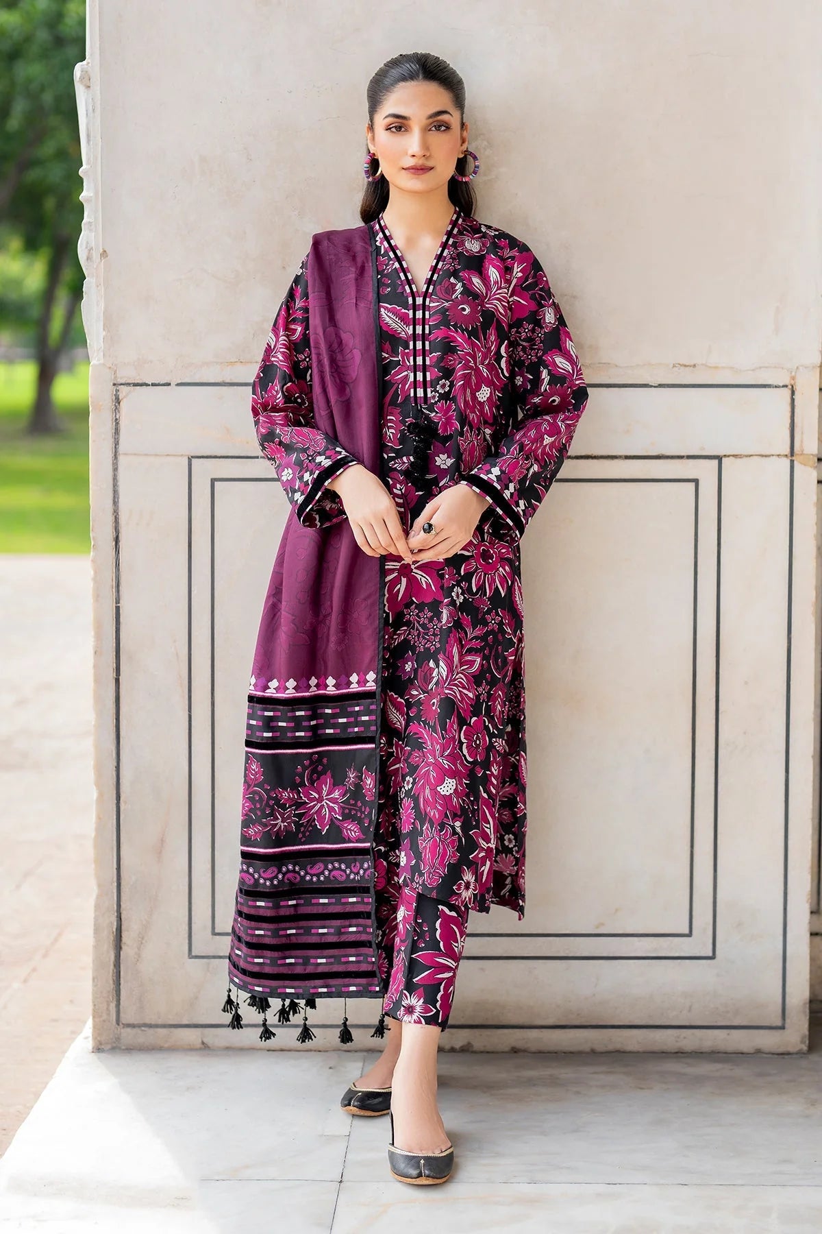 BAROQUE-UNSTITCHED 3PC KHADDAR PRINTED SUIT-PK-2633