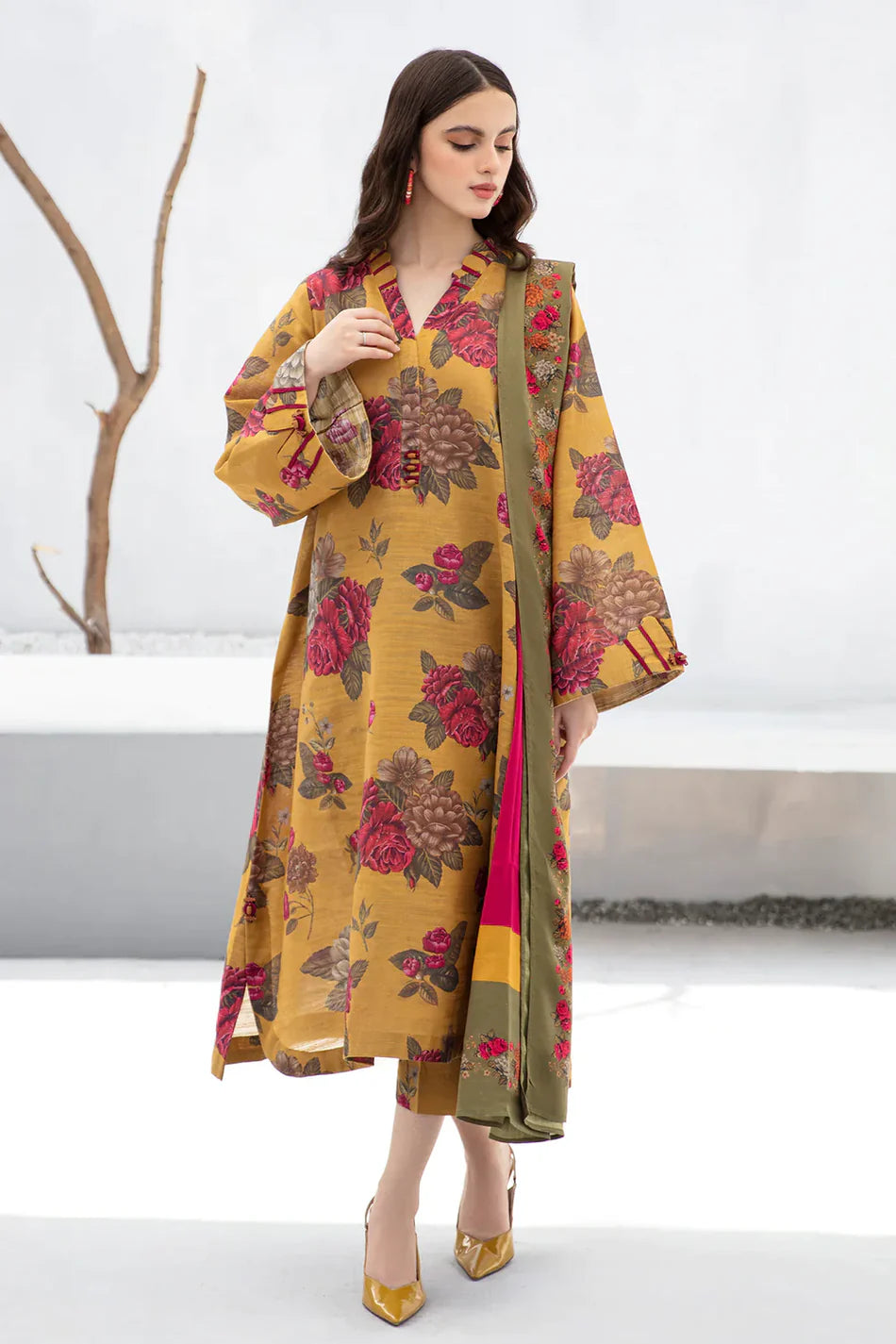 BAROQUE-UNSTITCHED 3PC KHADDAR PRINTED SUIT-PK-2619