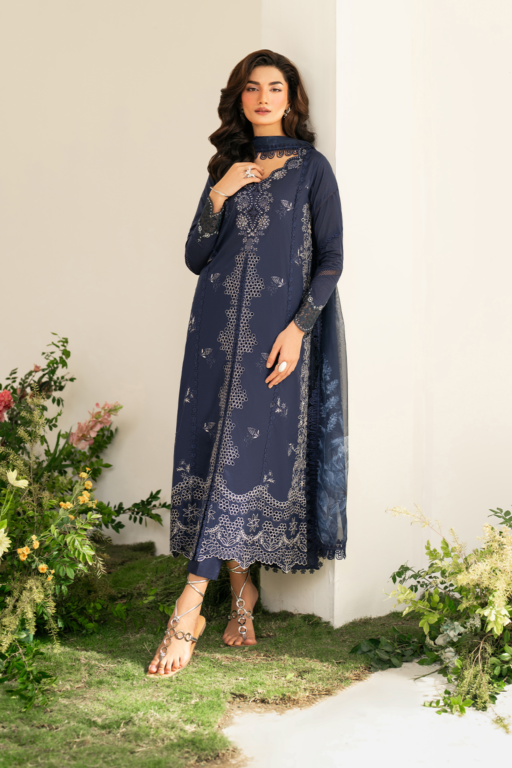 IZNIK-UNSTITCHED 3PC DHANAK CHIKANKARI EMBROIDERED SUIT-PK-5816