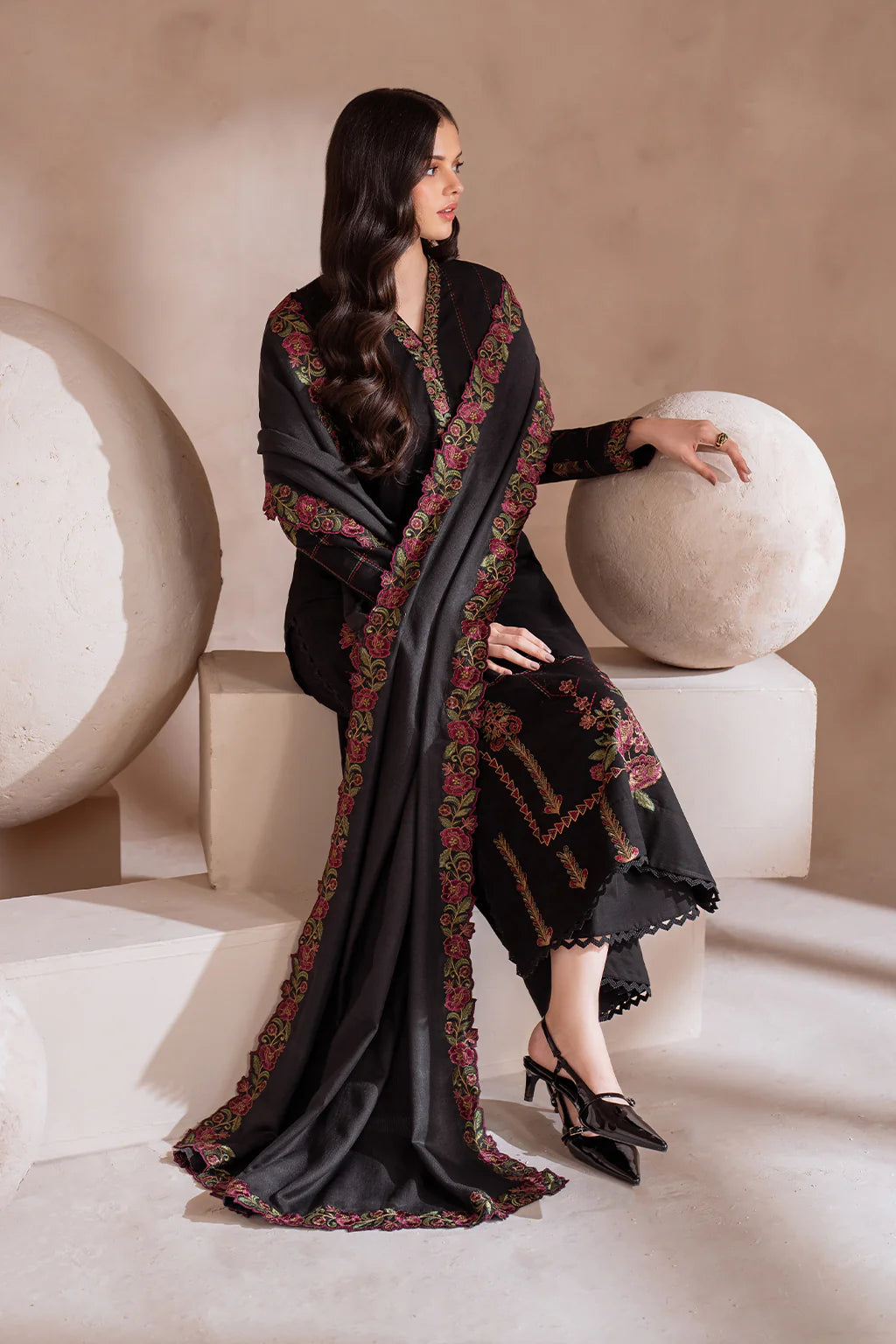 IZNIK-UNSTITCHED 3PC DHANAK EMBROIDERED SUIT-PK-3604