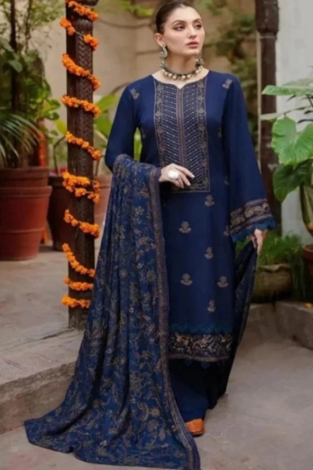 BAREEZE - UNSTITCHED 3PC DHANAK HEAVY EMBROIDERED SUIT-PK-5740