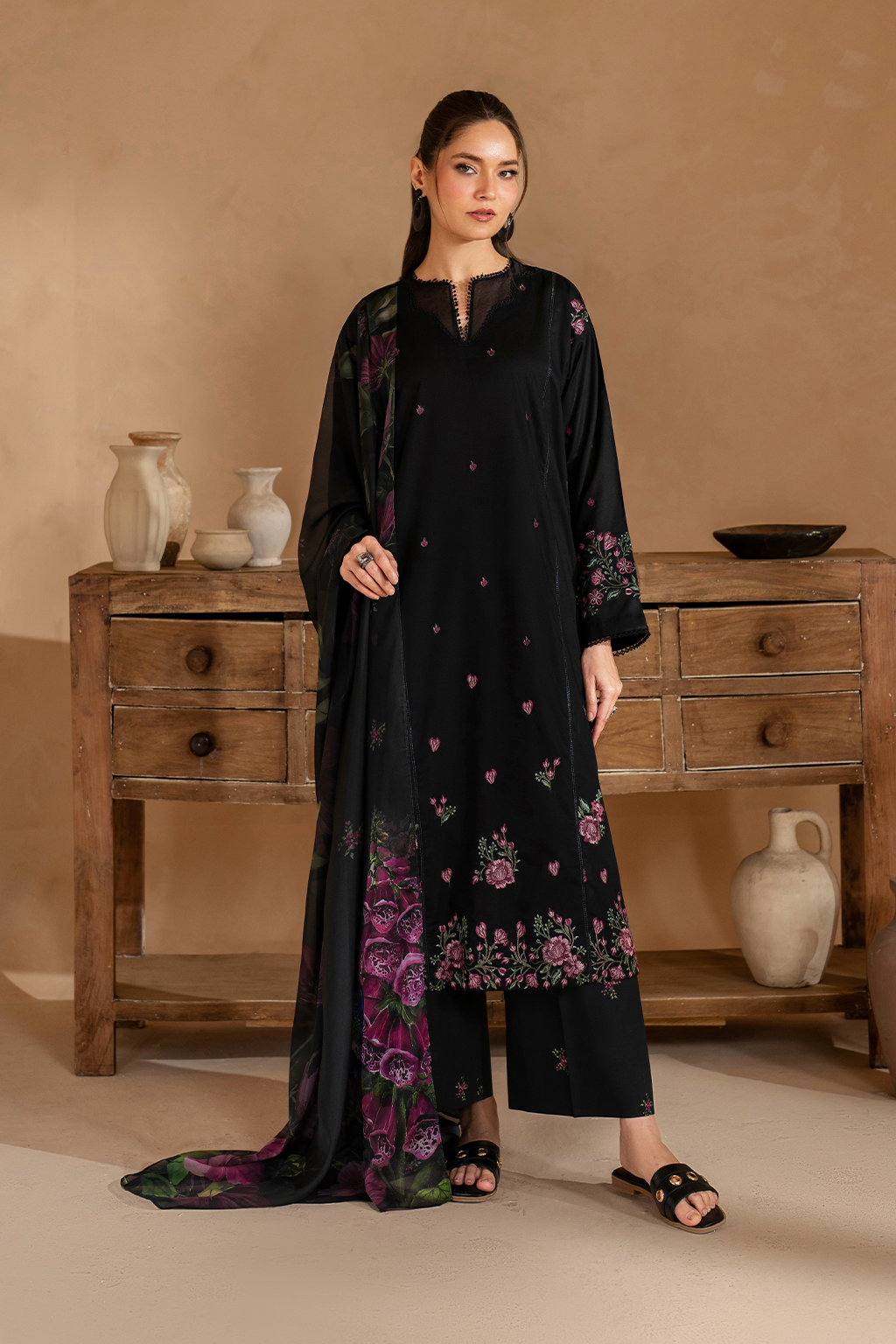 IZNIK-UNSTITCHED 3PC DHANAK EMBROIDERED SUIT-PK-5147