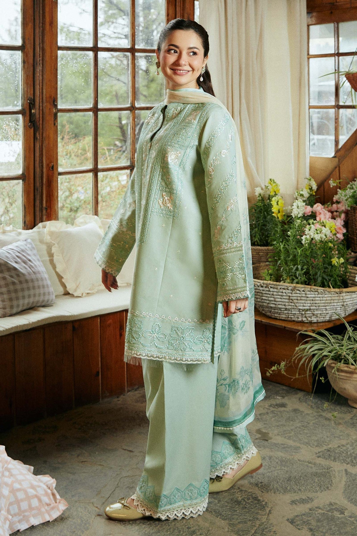 ZAHRA SHAH JAHAN- UNSTITCHED 3PC DHANAK EMBROIDERED SUIT-PK-3531