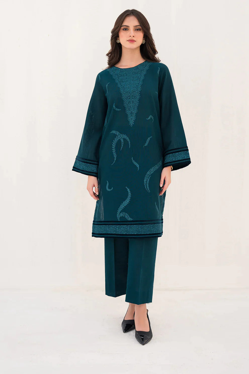 JAZMIN 2PC -DHANAK HEAVY EMBROIDERED SHIRT  WITH HEAVY EMBROIDERED SLEEVES & TROUSER- EP-5078