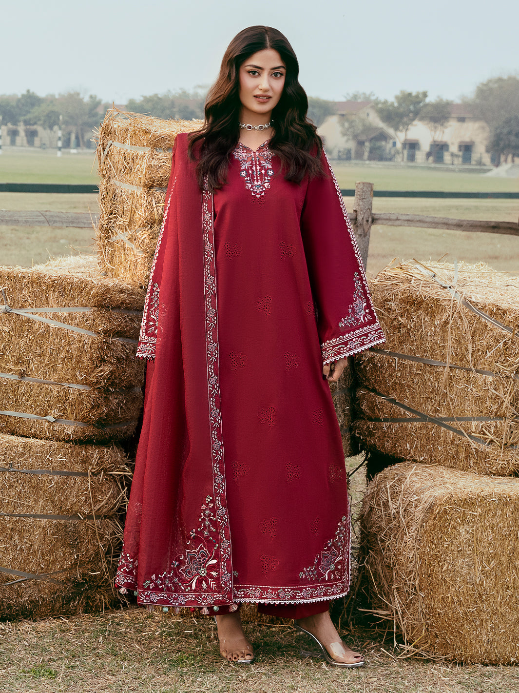 IZEL-UNSTITCHED 3PC LAWN EMBROIDERED SUIT-PK-4818