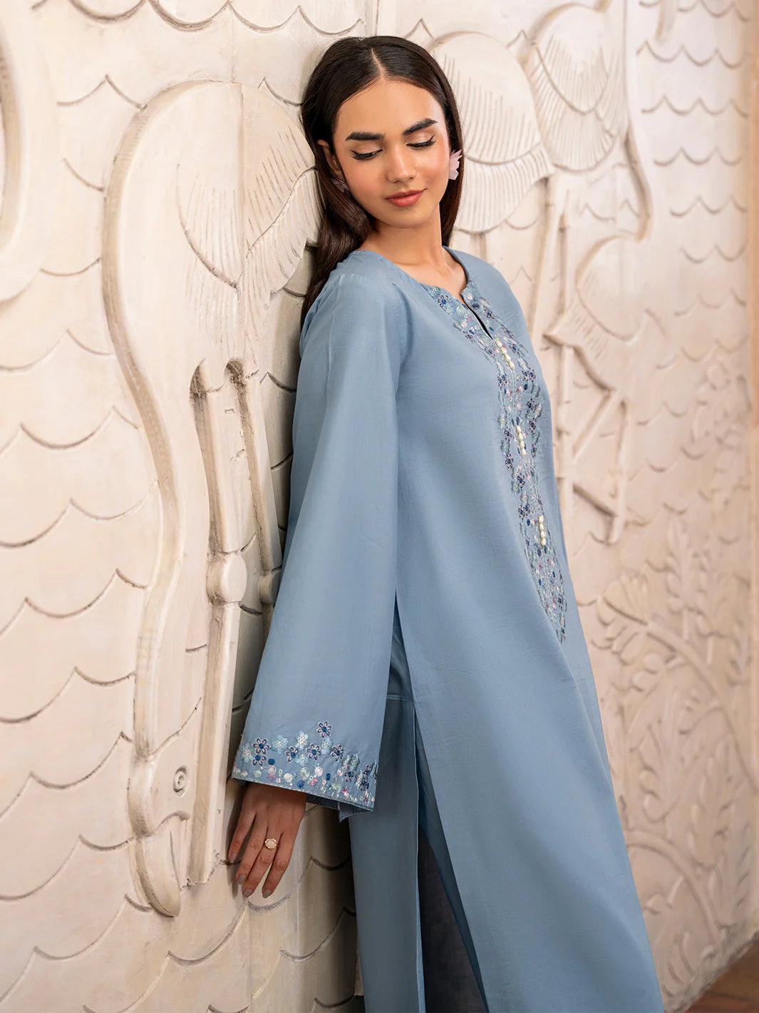 IZEL-UNSTITCHED 2PC DHANAK EMBROIDERED SUIT-PK-5755