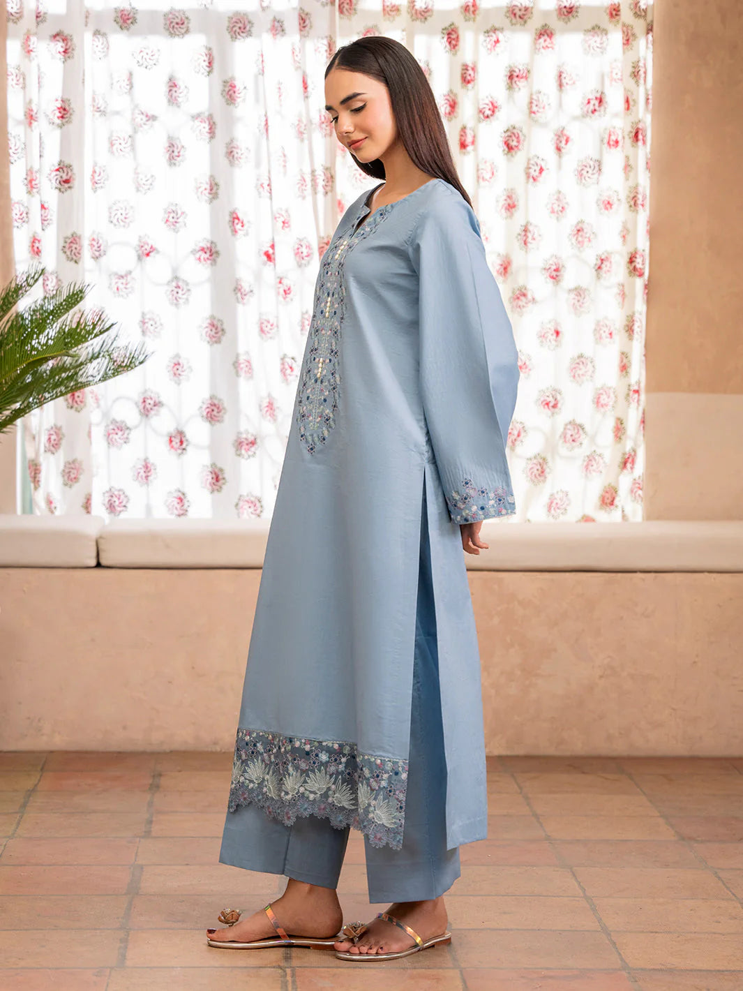 IZEL-UNSTITCHED 2PC DHANAK EMBROIDERED SUIT-PK-5755