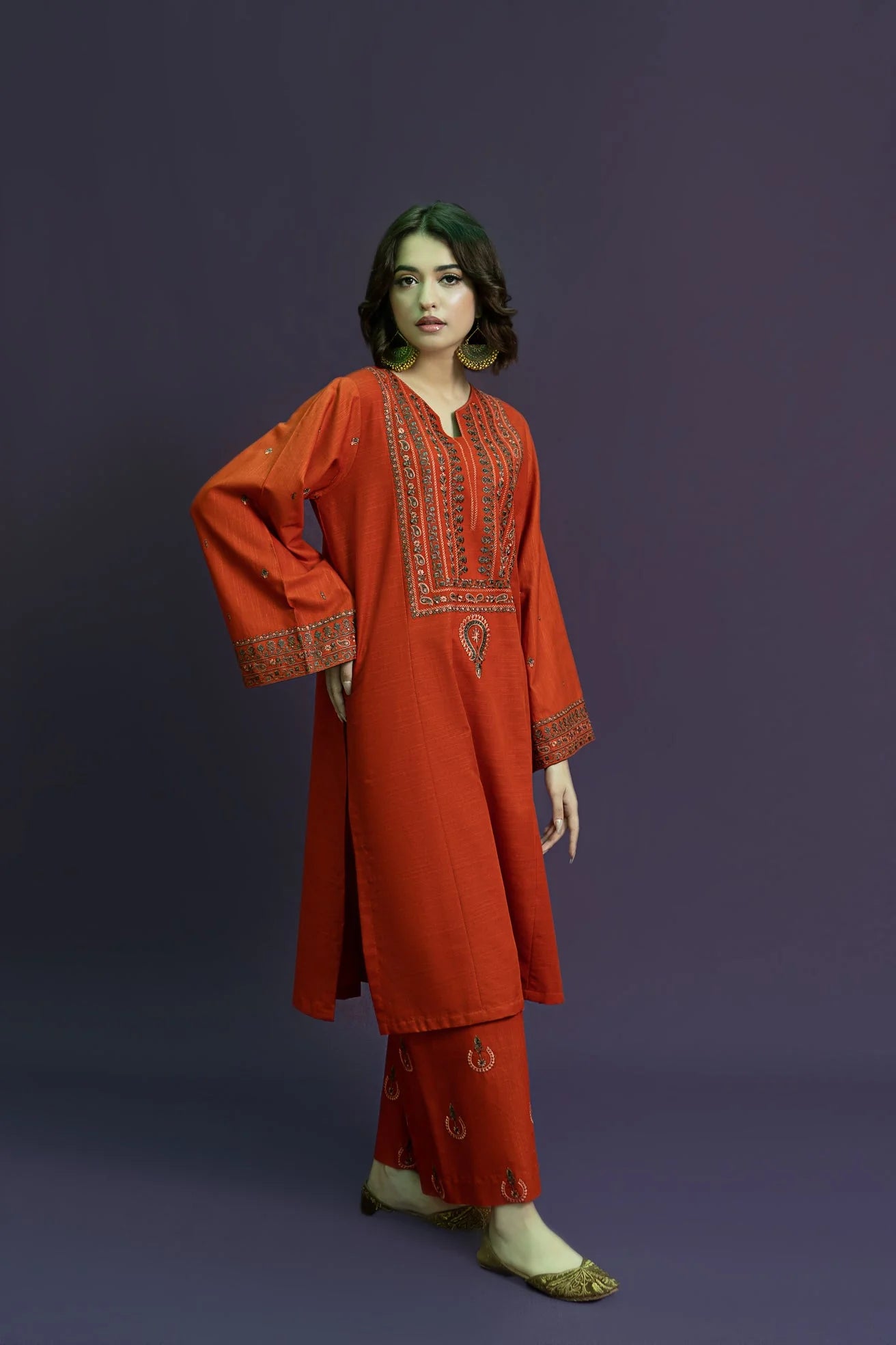 URGE-2PC LAWN EMBROIDRED SHIRT WITH AND EMBROIDRED TROUSER-PK-3126