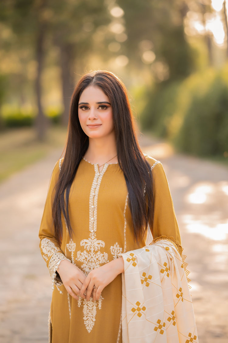 LIBAAS-UNSTITCHED 3PC DHANAK EMBROIDERED SUIT-PK-5811