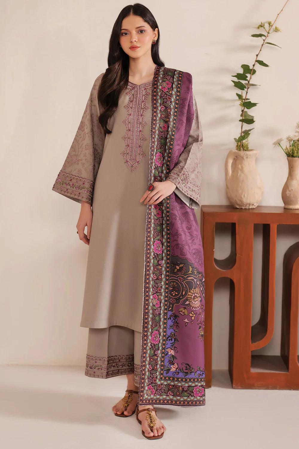 GARNET-UNSTITCHED 3PC LAWN EMBROIDERED SUIT-PK-4617