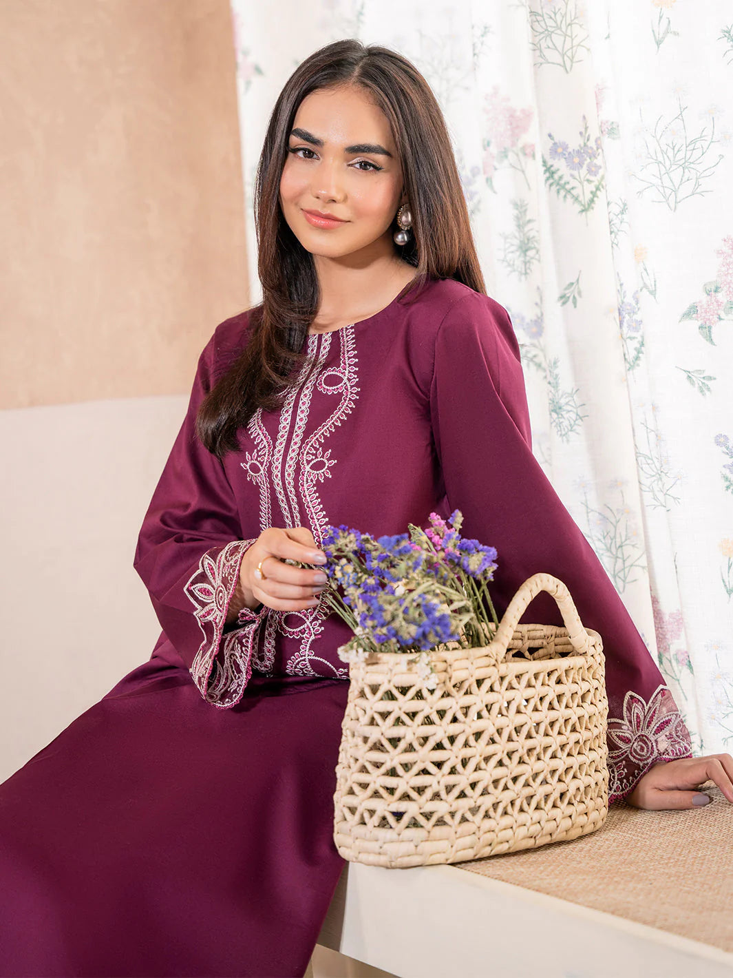 IZEL-2PC UNSTITCHED DHANAK EMBROIDERED SUIT-PK-5763