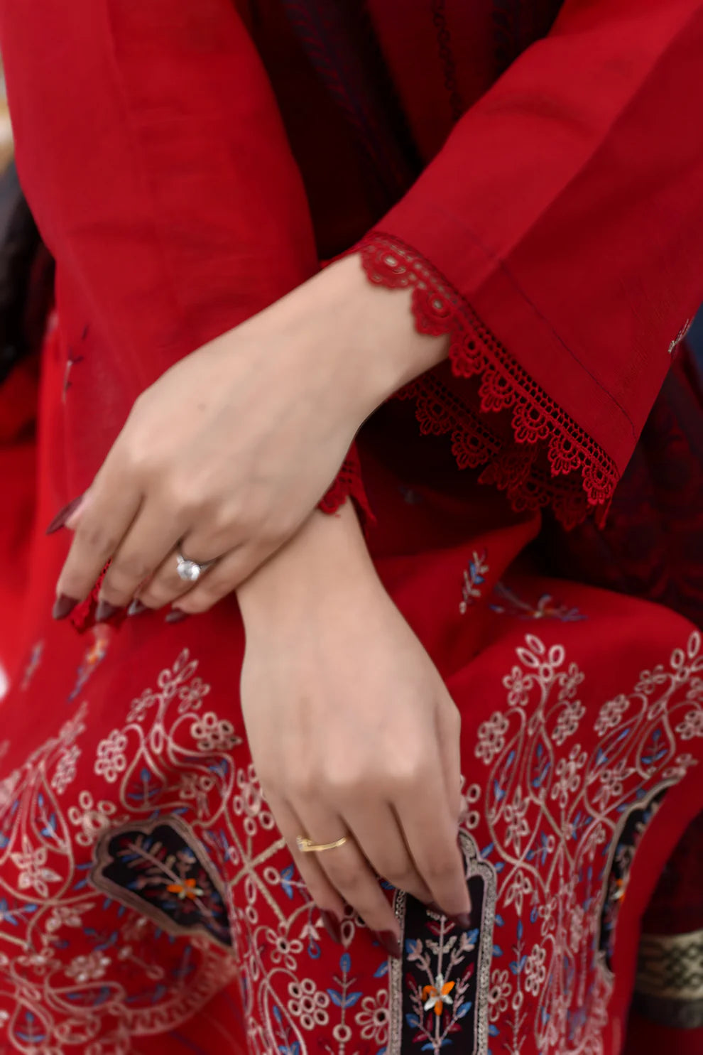 ELAAN-3PC KHADDAR CUTWORK EMBROIDERED SHIRT WITH KASHMIRI JACQUARD WOOL SHAWL-EP-5525