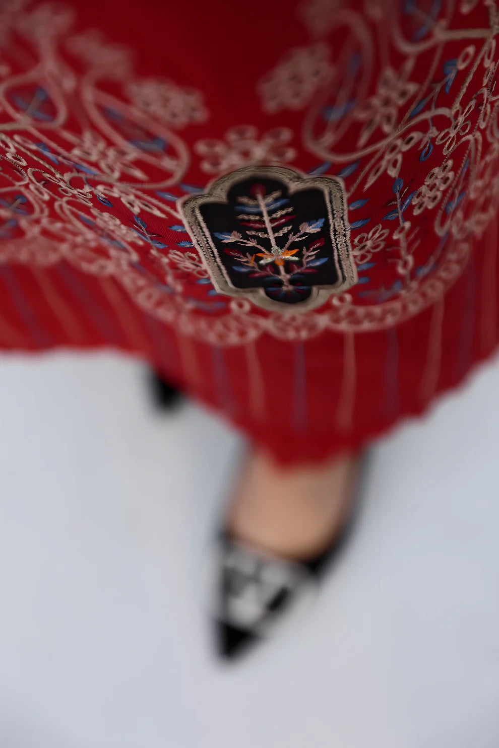 ELAAN-3PC KHADDAR CUTWORK EMBROIDERED SHIRT WITH KASHMIRI JACQUARD WOOL SHAWL-EP-5525