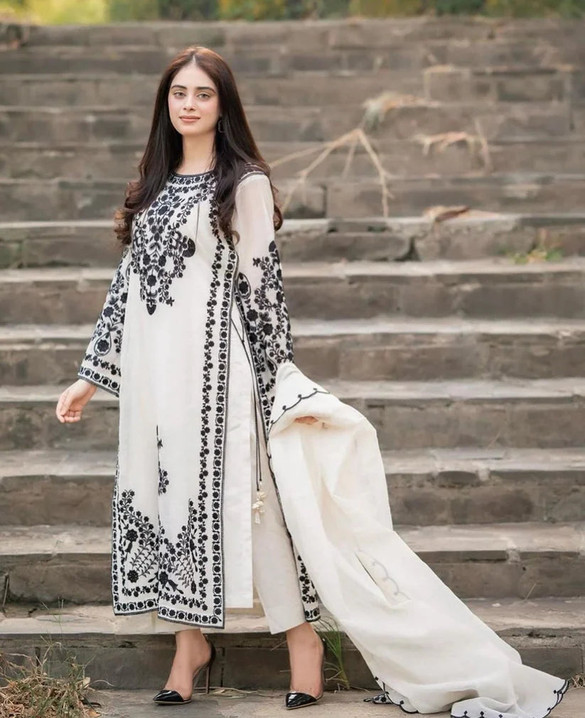 JAZMIN-UNSTITCHED 3PC DHANAK HEAVY EMBROIDERED SUIT-PK-3228