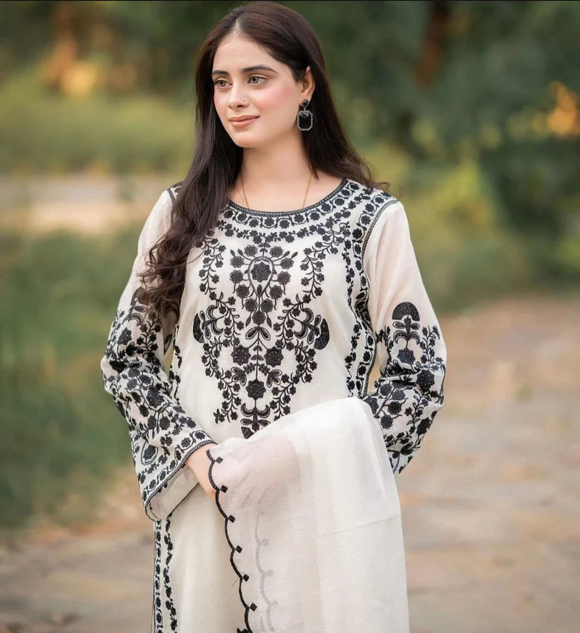 JAZMIN-UNSTITCHED 3PC DHANAK HEAVY EMBROIDERED SUIT-PK-3228