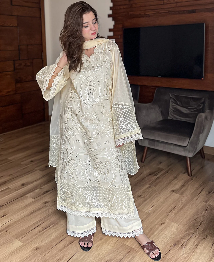 IZNIK-UNSTITCHED 3PC LAWN HEAVY EMBROIDERED SUIT-PK-4799