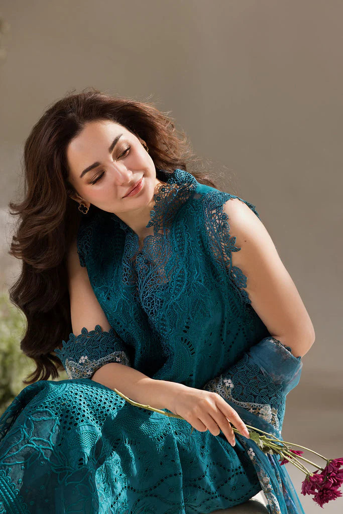 SOBIA NAZIR-UNSTITCHED 3PC CHIKANKARI DHANAK EMBROIDERED SUIT-PK-3699
