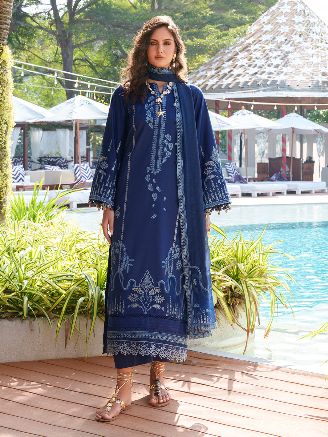 IZEL-UNSTITCHED 3PC LAWN EMBROIDERED SUIT-PK-4872